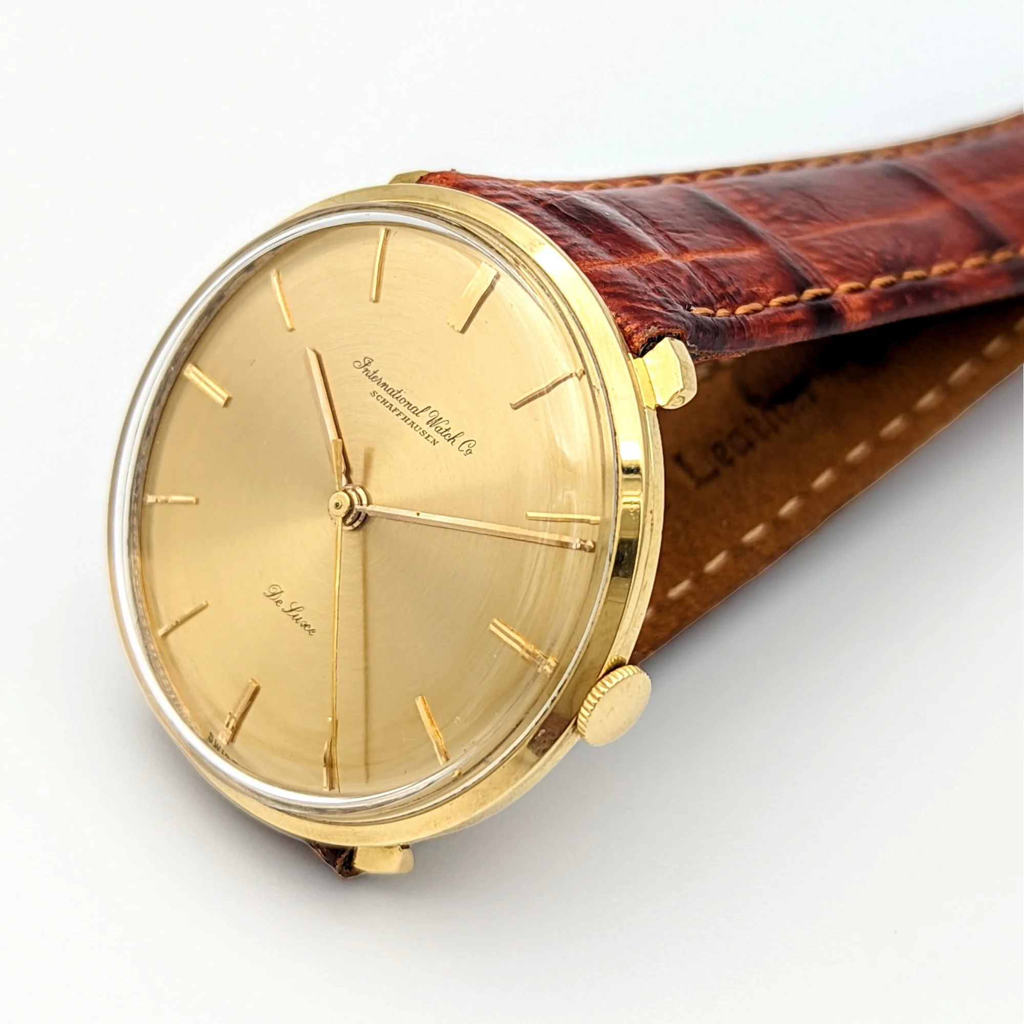18K Solid Gold IWC De Luxe Wristwatch Swiss Made Cal. 401 - Image 15