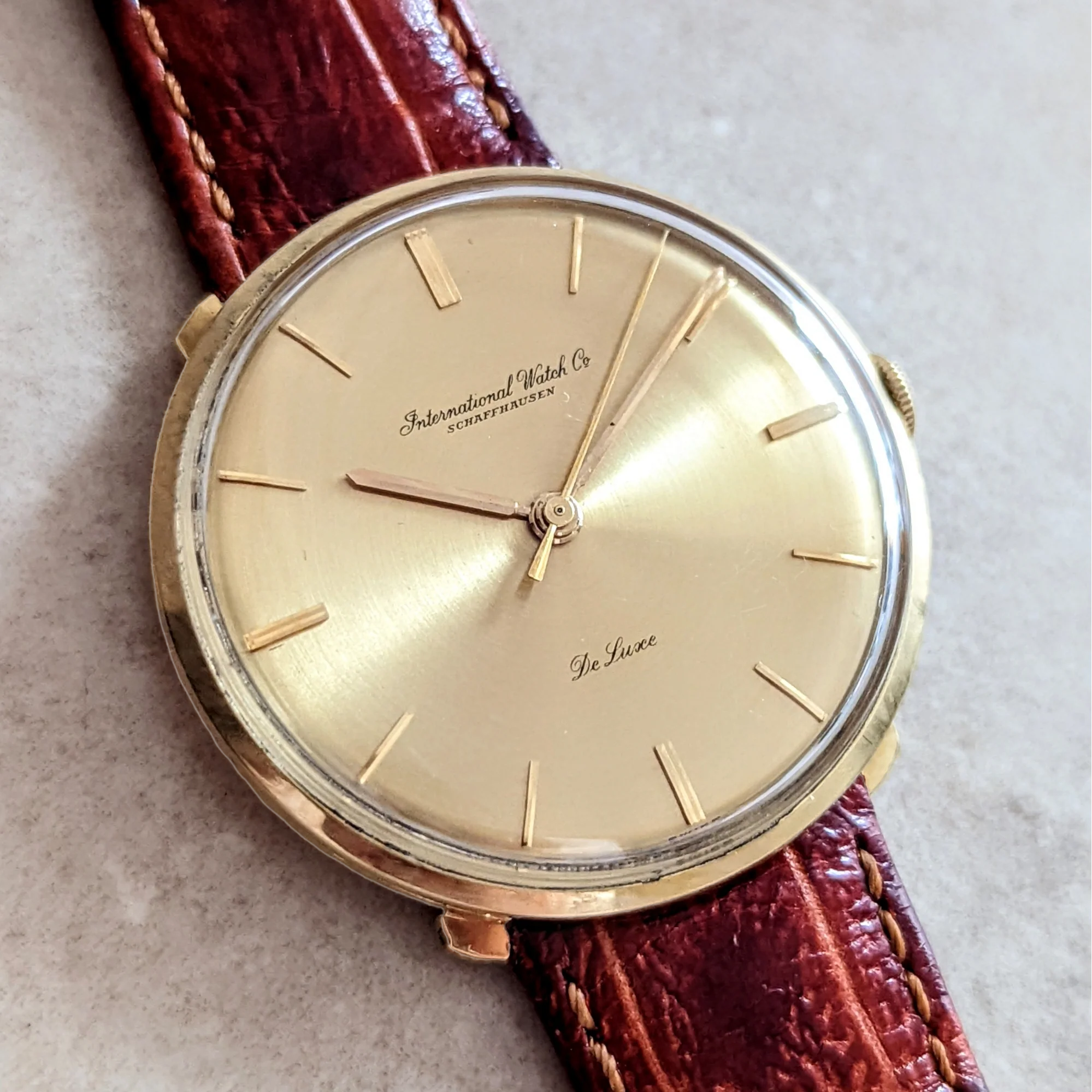 18K Solid Gold IWC De Luxe Wristwatch Swiss Made Cal. 401 - Image 5