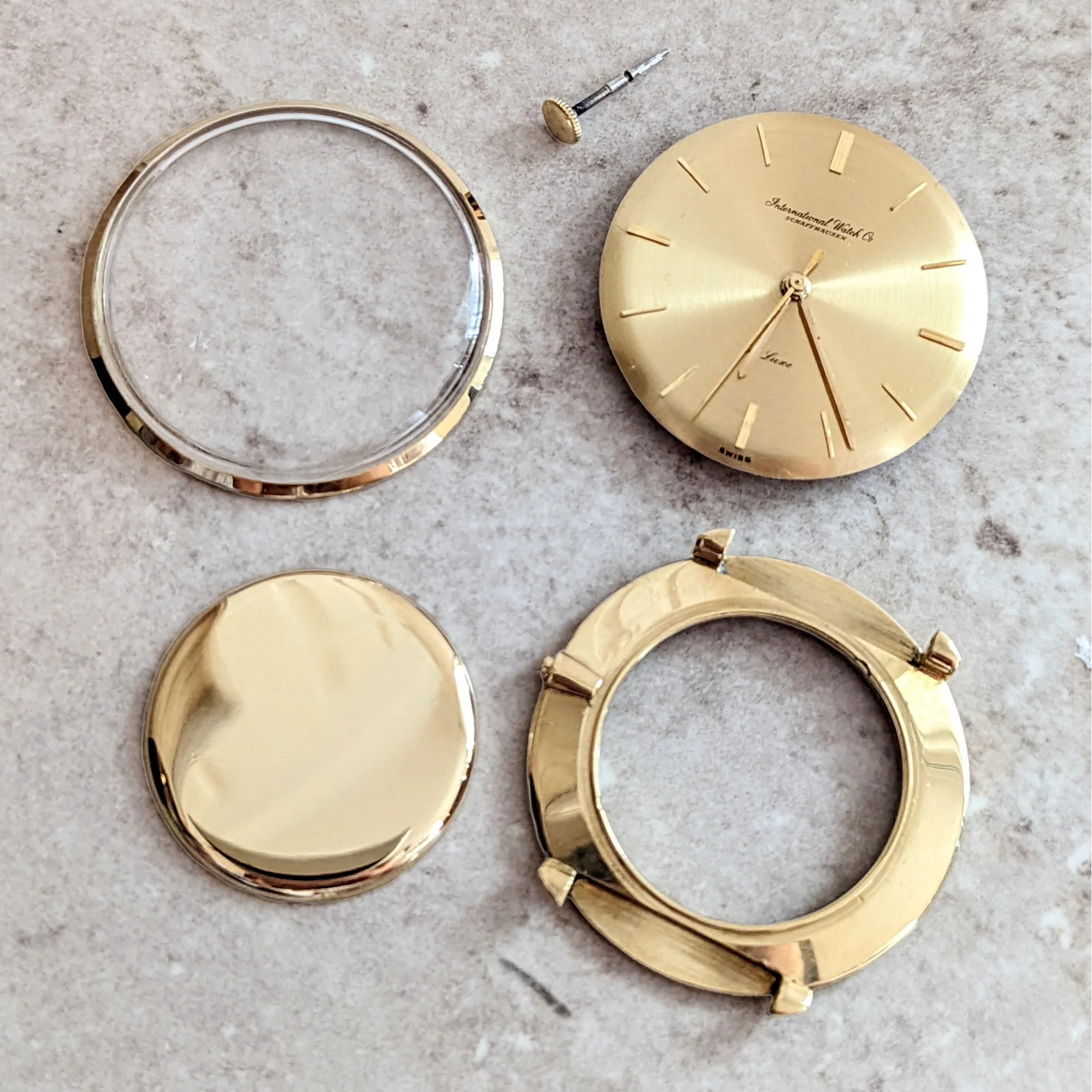 18K Solid Gold IWC De Luxe Wristwatch Swiss Made Cal. 401 - Image 8