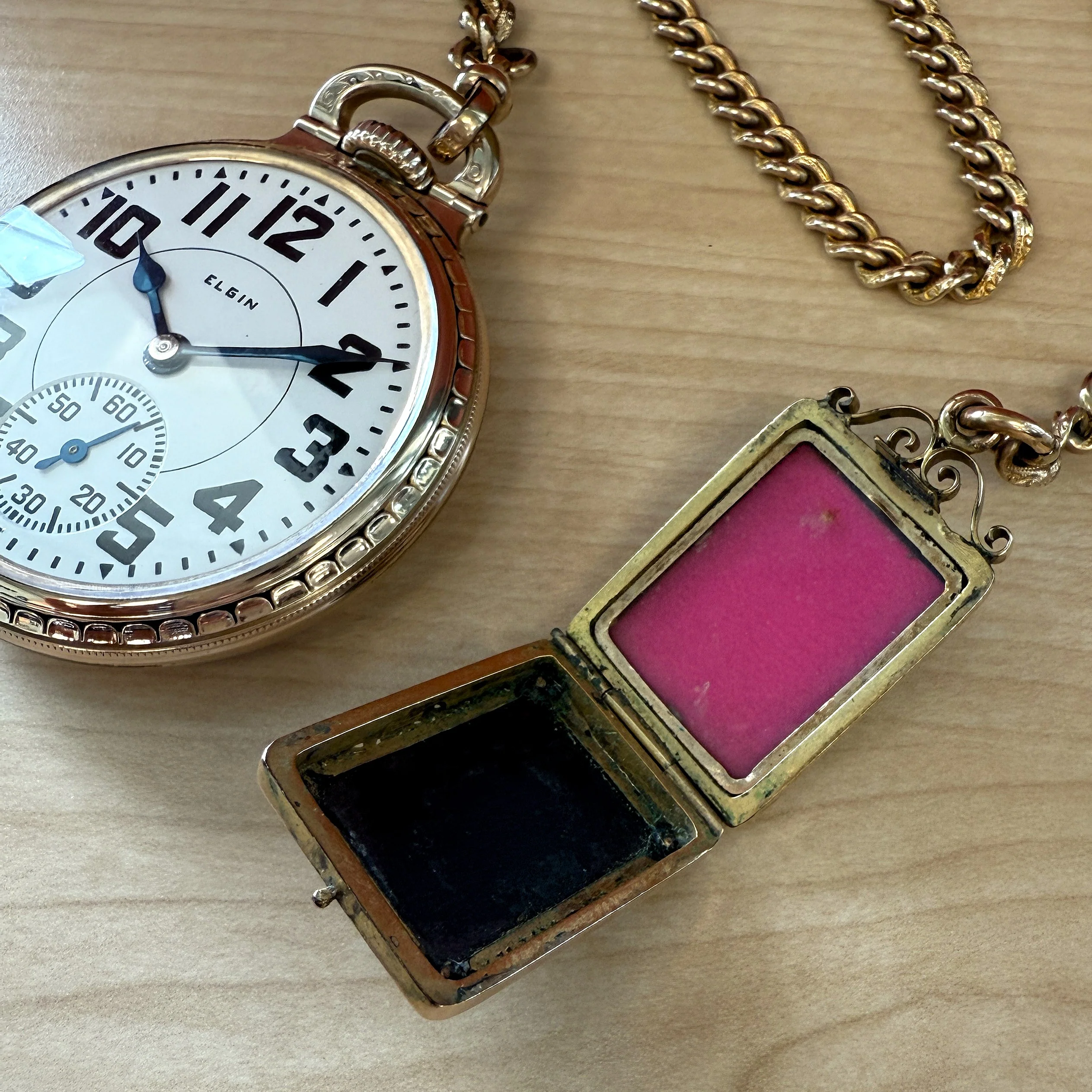 1928 ELGIN B.W. Raymond Railroad Pocket Watch 16s 21 Jewels 5ADJ. w/Chain & Cameo Locket Fob - Image 11