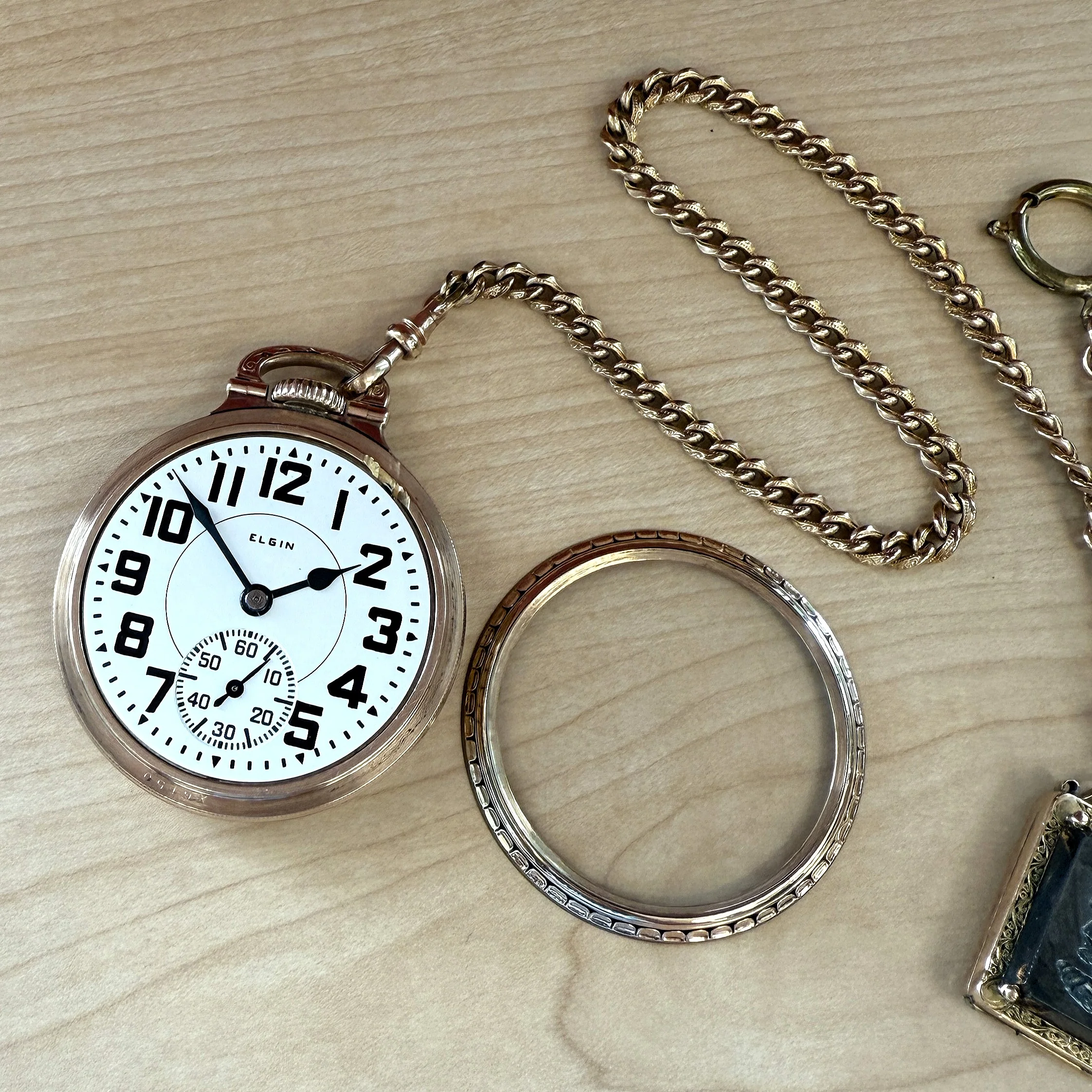 1928 ELGIN B.W. Raymond Railroad Pocket Watch 16s 21 Jewels 5ADJ. w/Chain & Cameo Locket Fob - Image 12