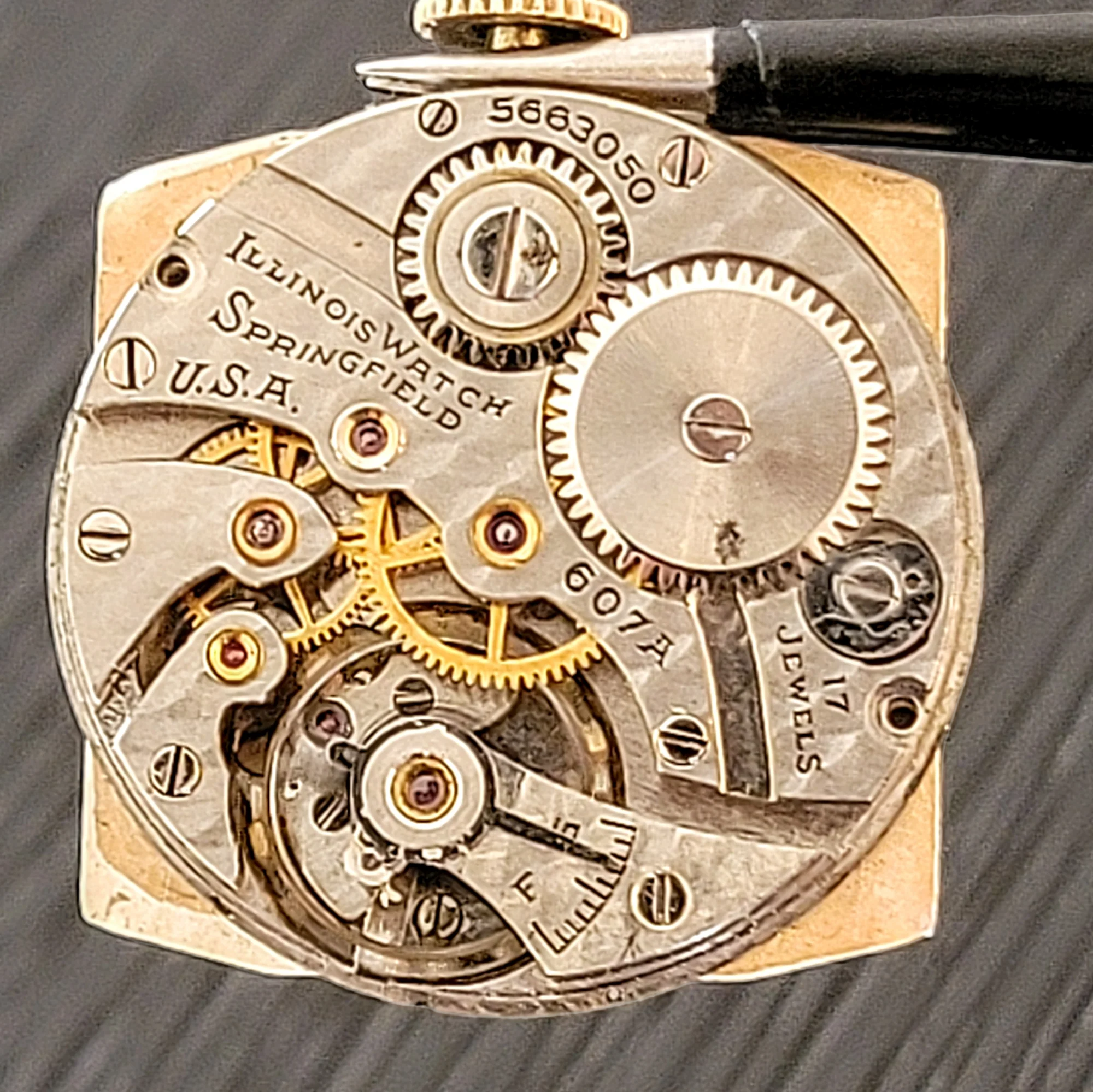 1934 ILLINOIS Square Case Watch 17 Jewels Cal. 607A U.S.A. - Image 13