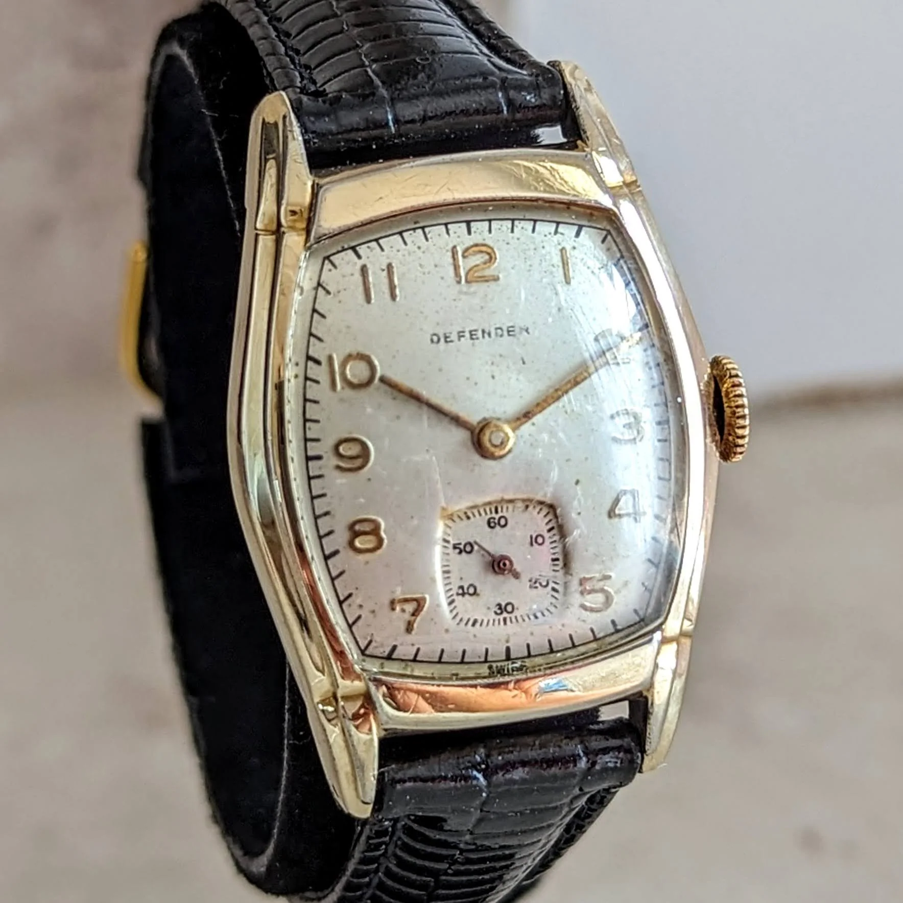 1940s DEFENDER Mechanical Wristwatch 17 Jewels Swiss Made Vintage Watch - Image 2