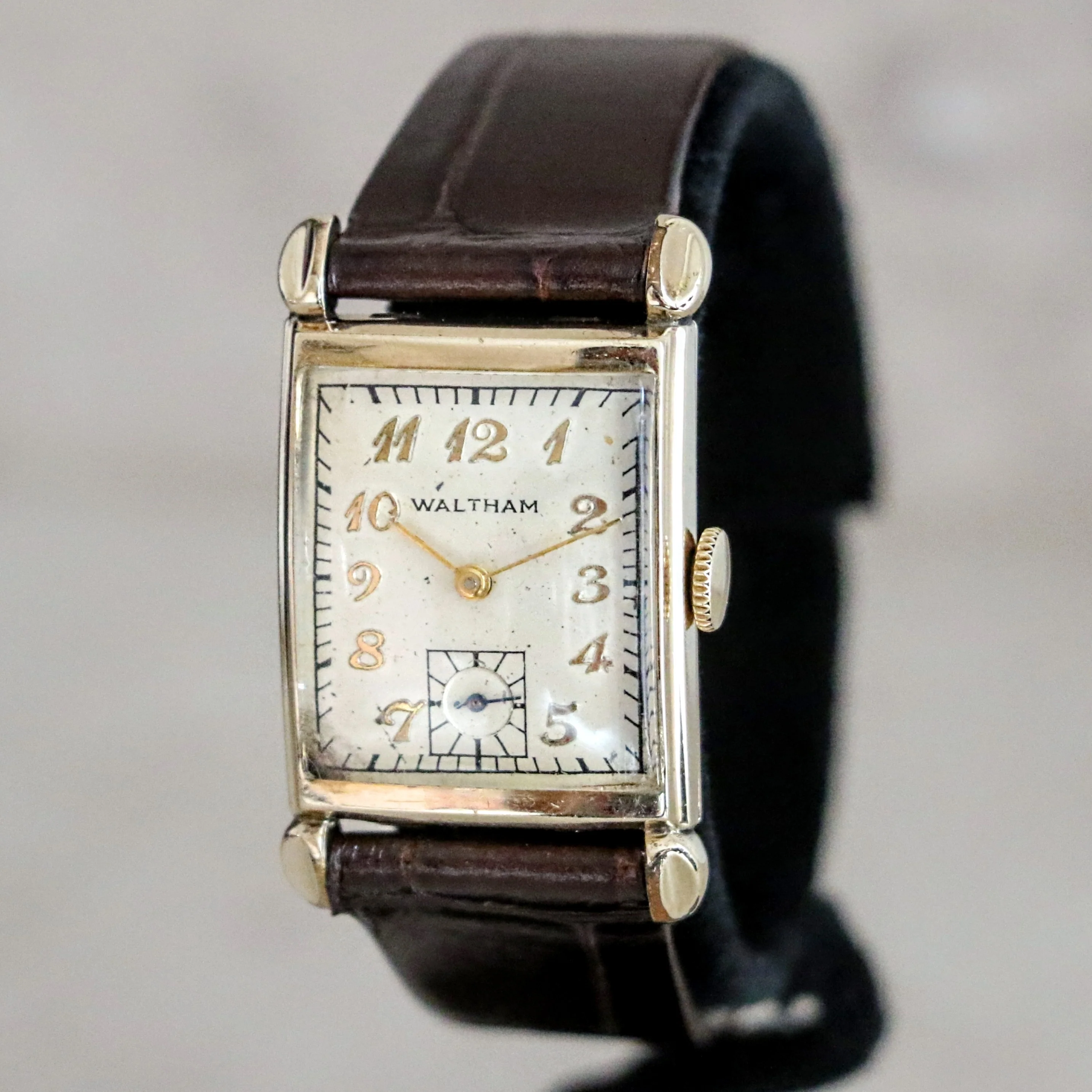 1940s WALTHAM Wristwatch 17 Jewels Cal. 750-B 4 ADJ'S Vintage U.S.A. Watch - Image 2