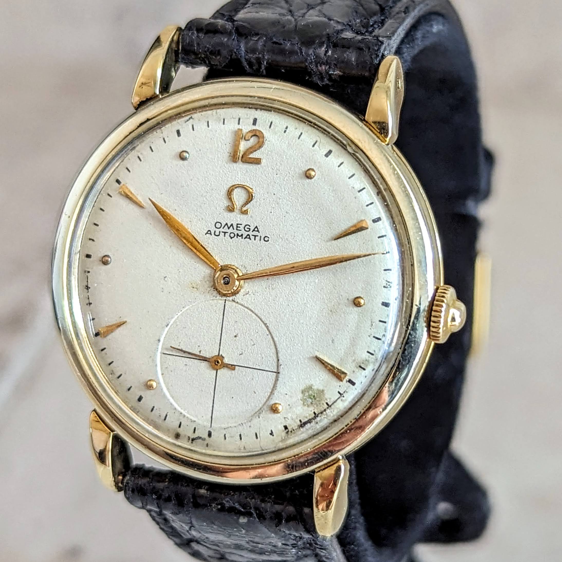 1944 OMEGA Bumper Automatic Wristwatch 18K Solid Gold Cal. 30-10RA Vintage Watch - Image 3