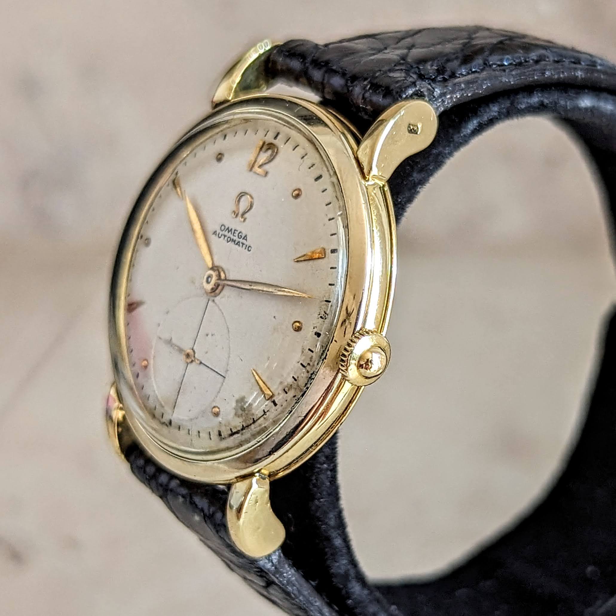 1944 OMEGA Bumper Automatic Wristwatch 18K Solid Gold Cal. 30-10RA Vintage Watch - Image 5