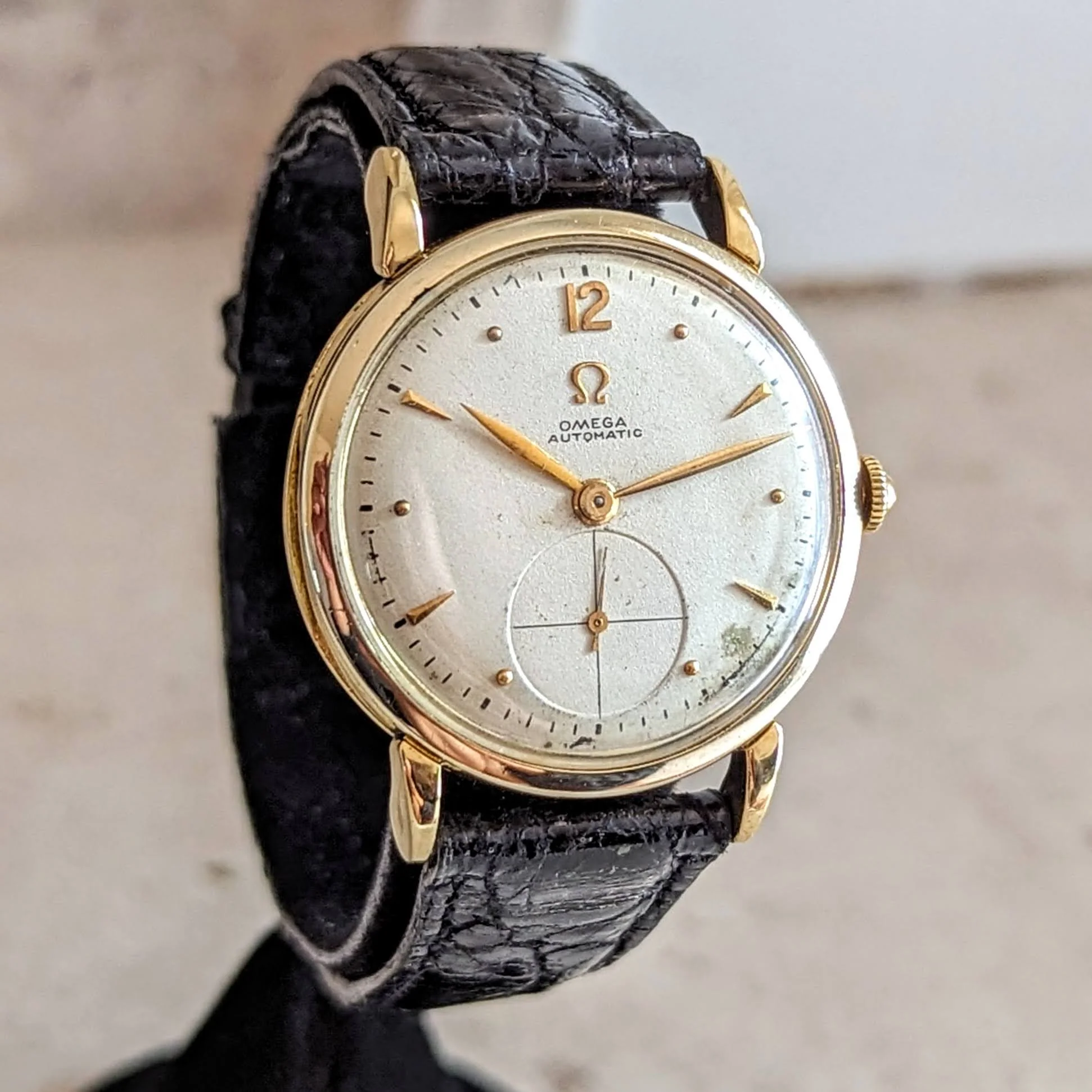 1944 OMEGA Bumper Automatic Wristwatch 18K Solid Gold Cal. 30-10RA Vintage Watch - Image 7