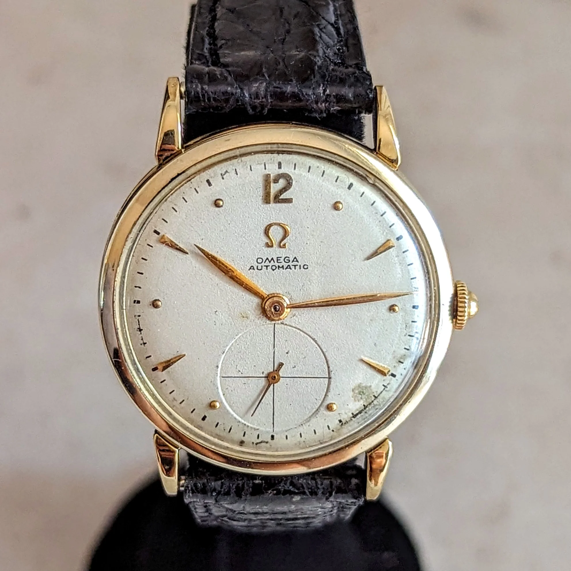 1944 OMEGA Bumper Automatic Wristwatch 18K Solid Gold Cal. 30-10RA Vintage Watch - Image 9
