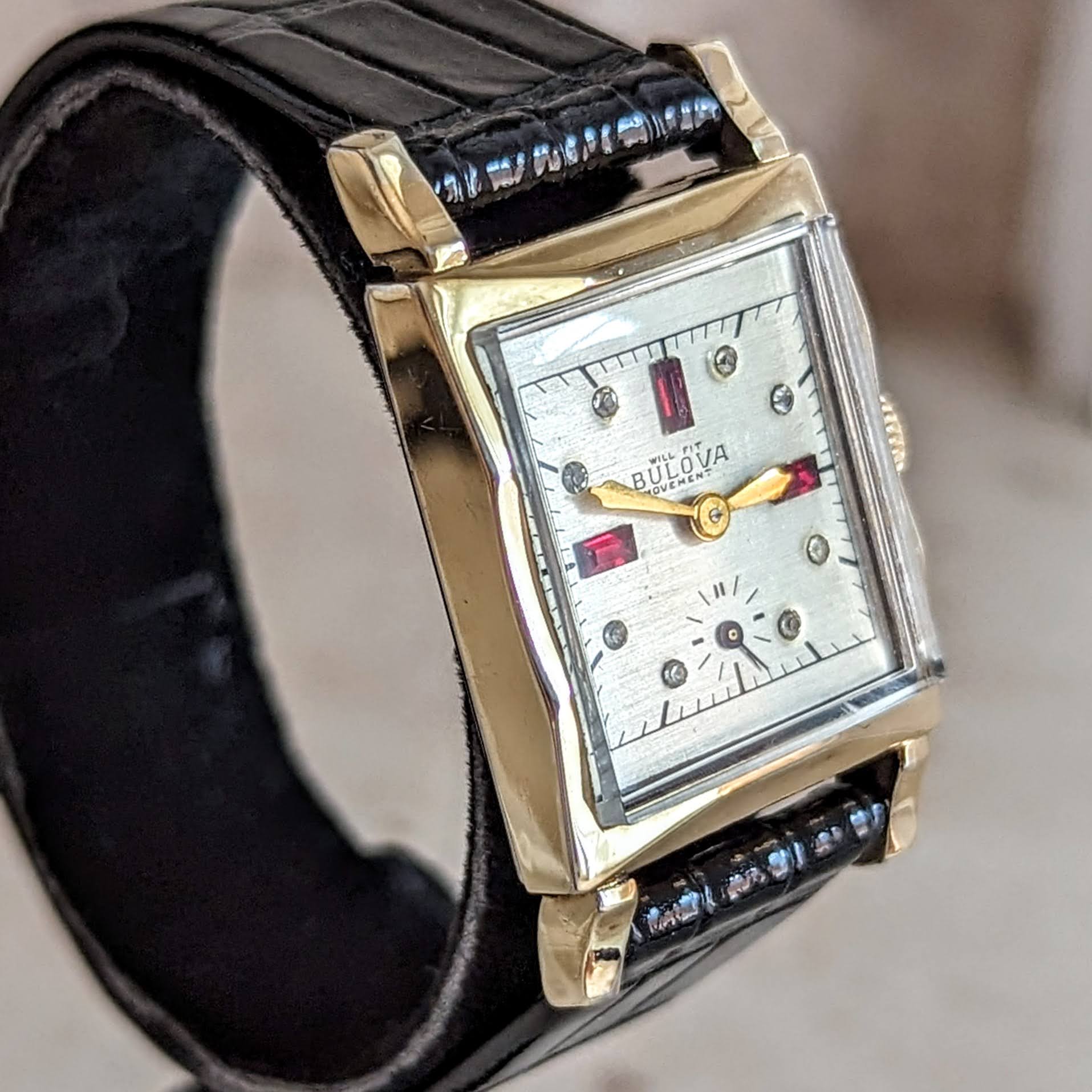 1946 Custom BULOVA Watch 17 Jewels Cal. 8AH Fancy Dial Swiss Made Wristwatch - Image 6