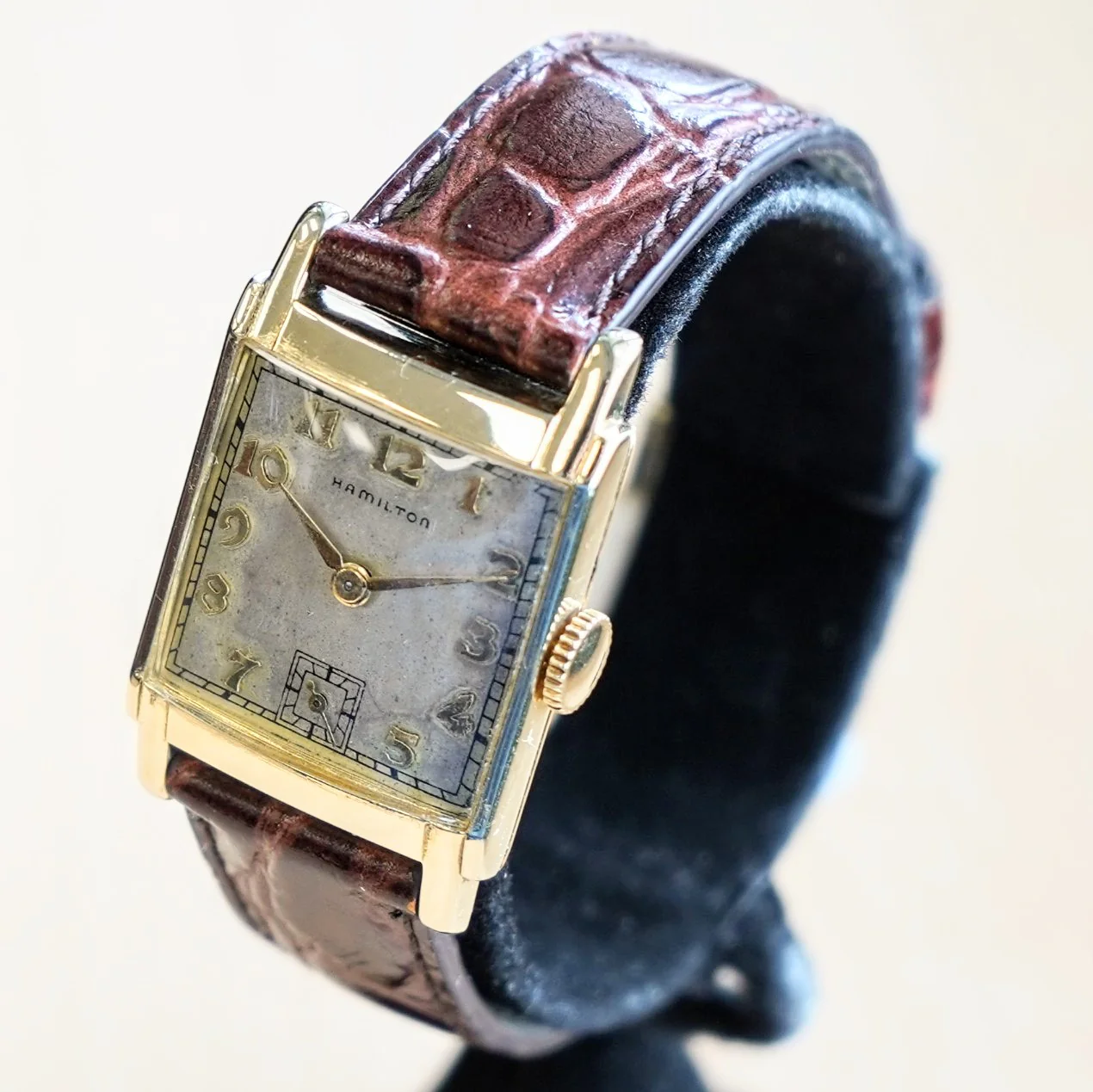 1946 HAMILTON Tank Case Watch 19 Jewels Cal. 982 U.S.A. Wristwatch 14K Gold Filled - Image 4