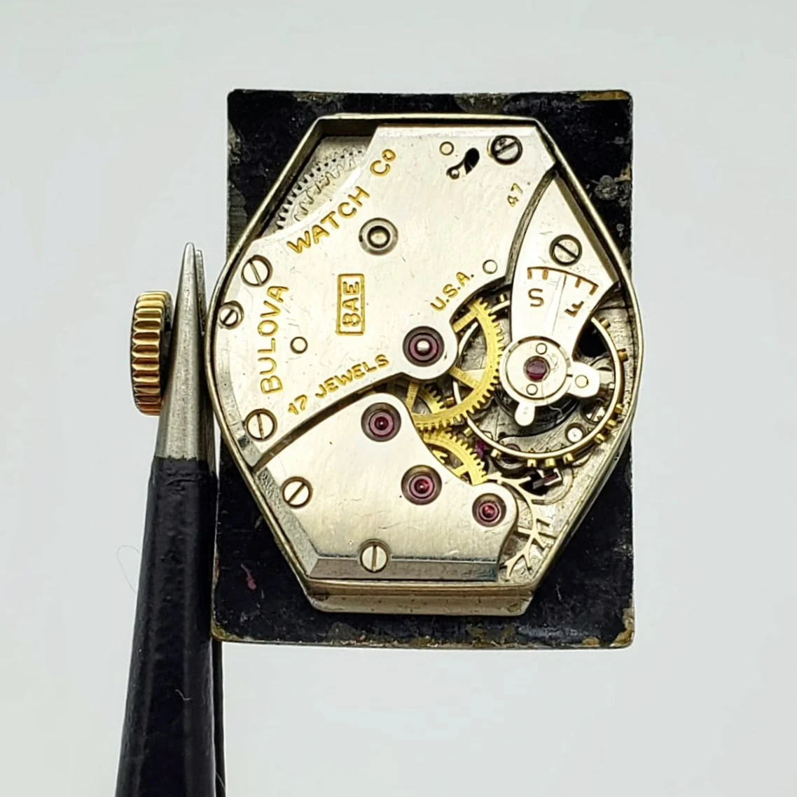 1947 BULOVA Senator Two-Tone Black Dial U.S.A. Caliber 8AE 17 Jewels Watch - Image 16