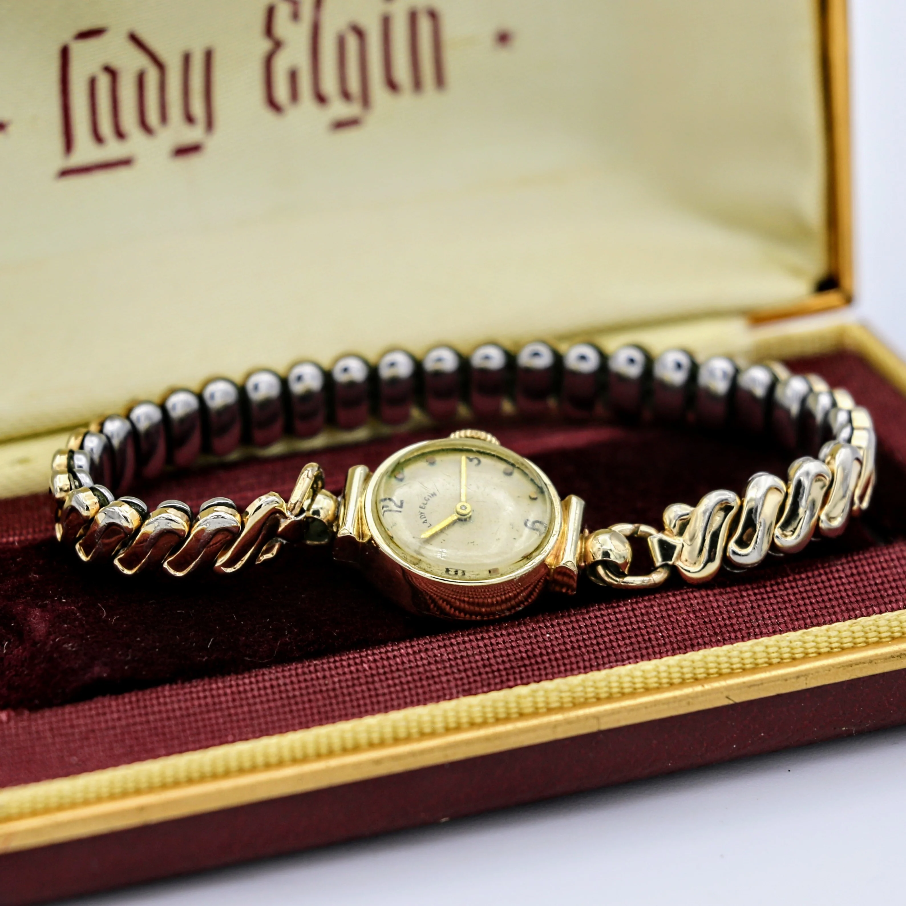 1950 Ladies Elgin Wristwatch Elgin Grade 650 19 Jewels Watch - Image 4