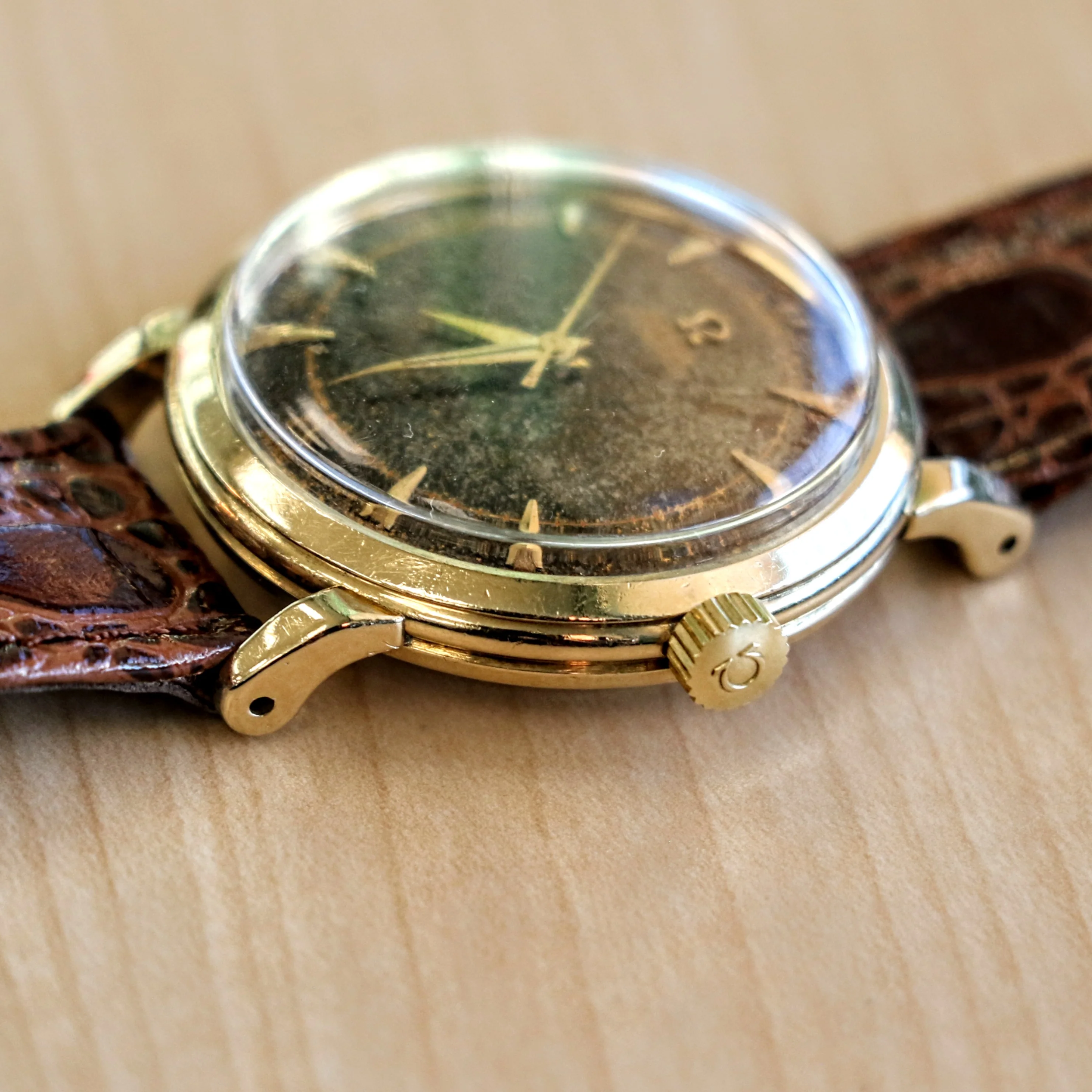 1952 OMEGA Automatic Wristwatch 14K SOLID GOLD Ref. G6525 Vintage Bumper Automatic Wristwatch - Image 12