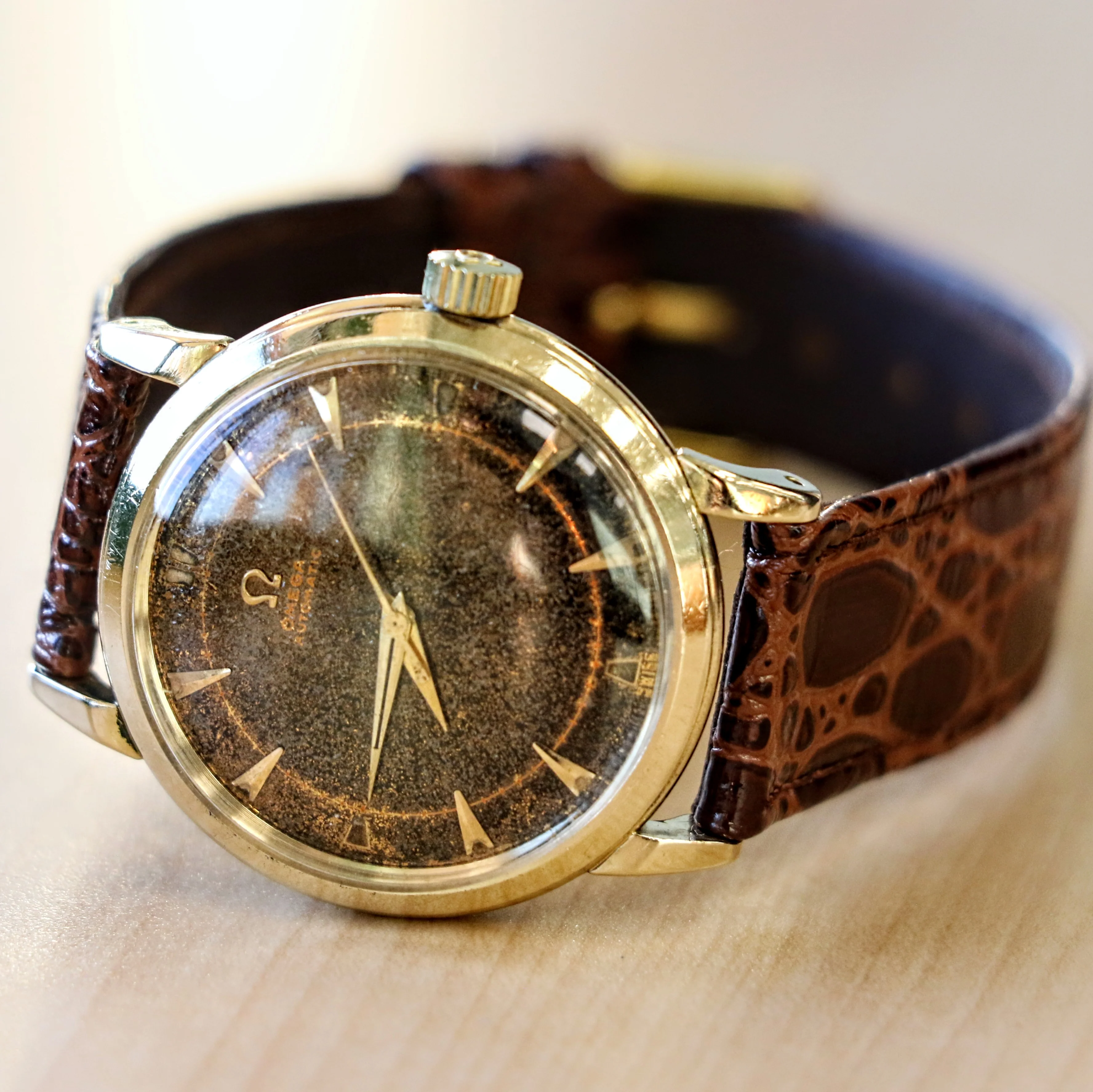 1952 OMEGA Automatic Wristwatch 14K SOLID GOLD Ref. G6525 Vintage Bumper Automatic Wristwatch - Image 16