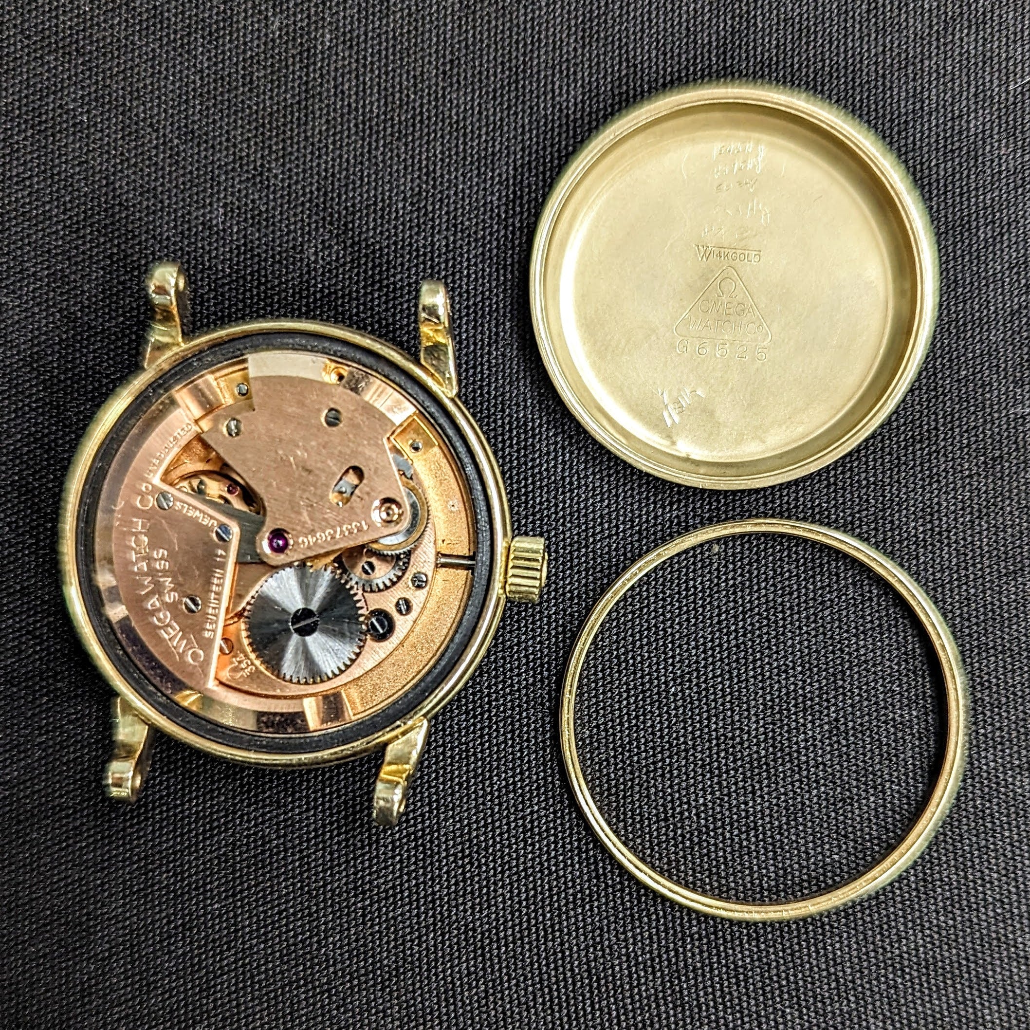 1952 OMEGA Automatic Wristwatch 14K SOLID GOLD Ref. G6525 Vintage Bumper Automatic Wristwatch - Image 20