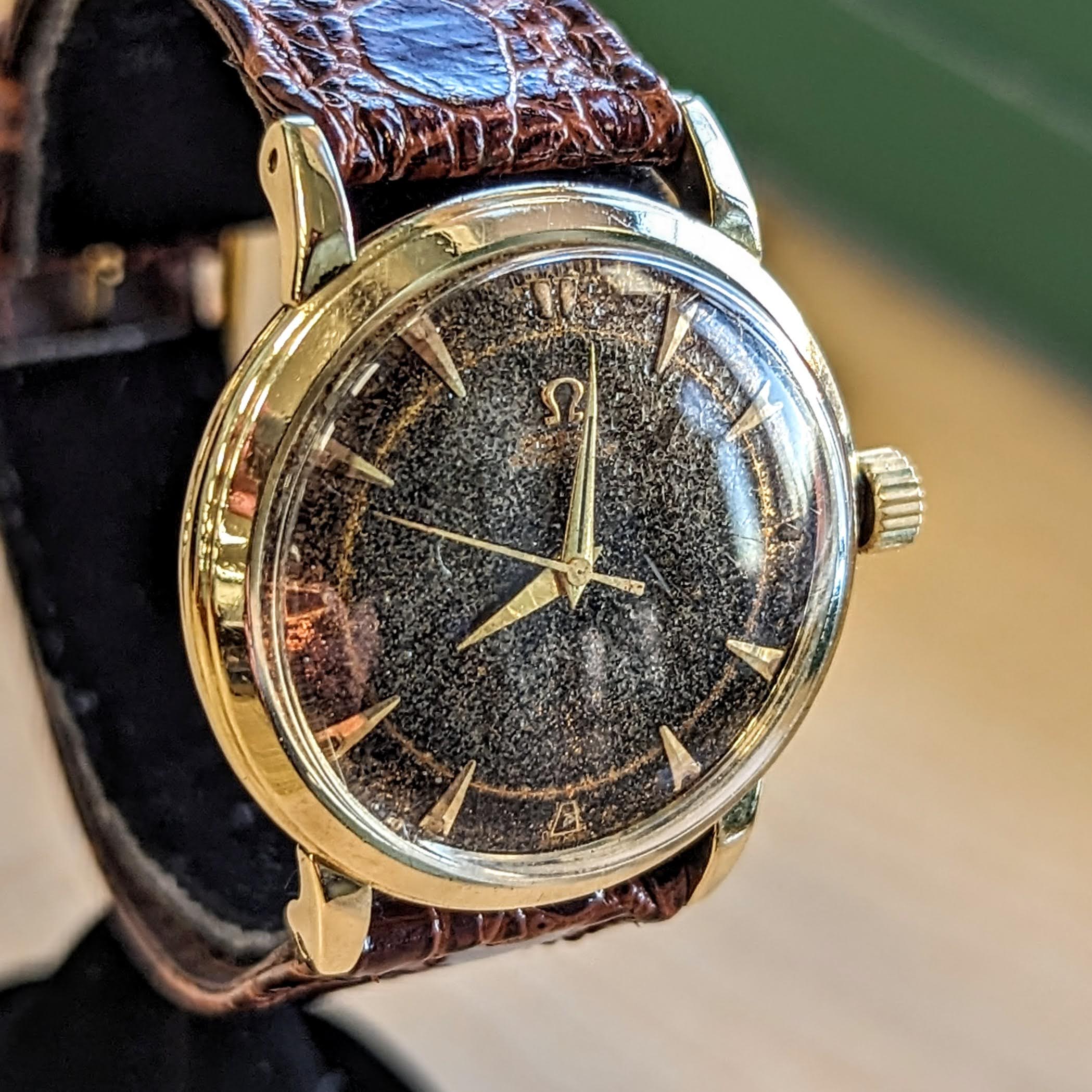 1952 OMEGA Automatic Wristwatch 14K SOLID GOLD Ref. G6525 Vintage Bumper Automatic Wristwatch - Image 8