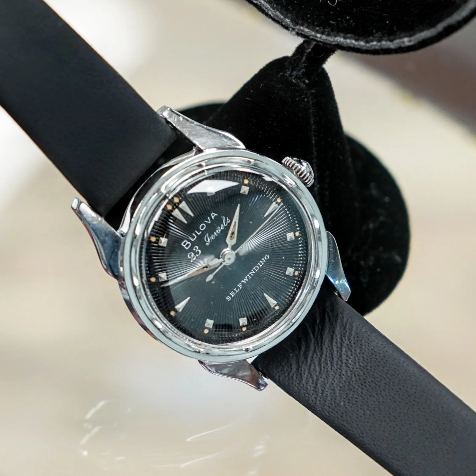 1957 BULOVA 23 "A" Selfwinding Watch 23 Jewels Cal. 10BPAC Black Dial Wristwatch - Image 11