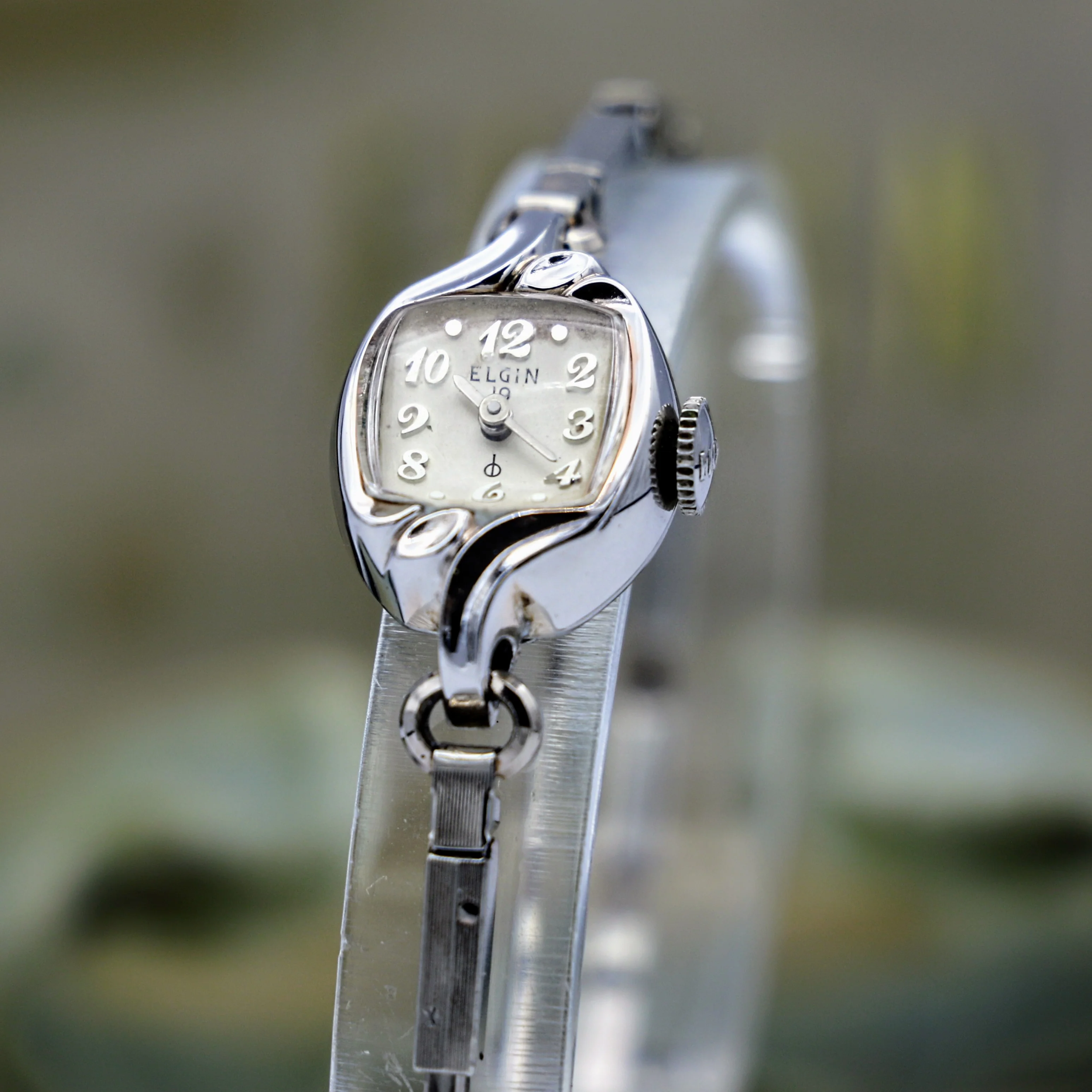 Ladies ELGIN Wristwatch 1960s American Grade 832 19 Jewels Vintage Watch - IN BOX! - Image 4