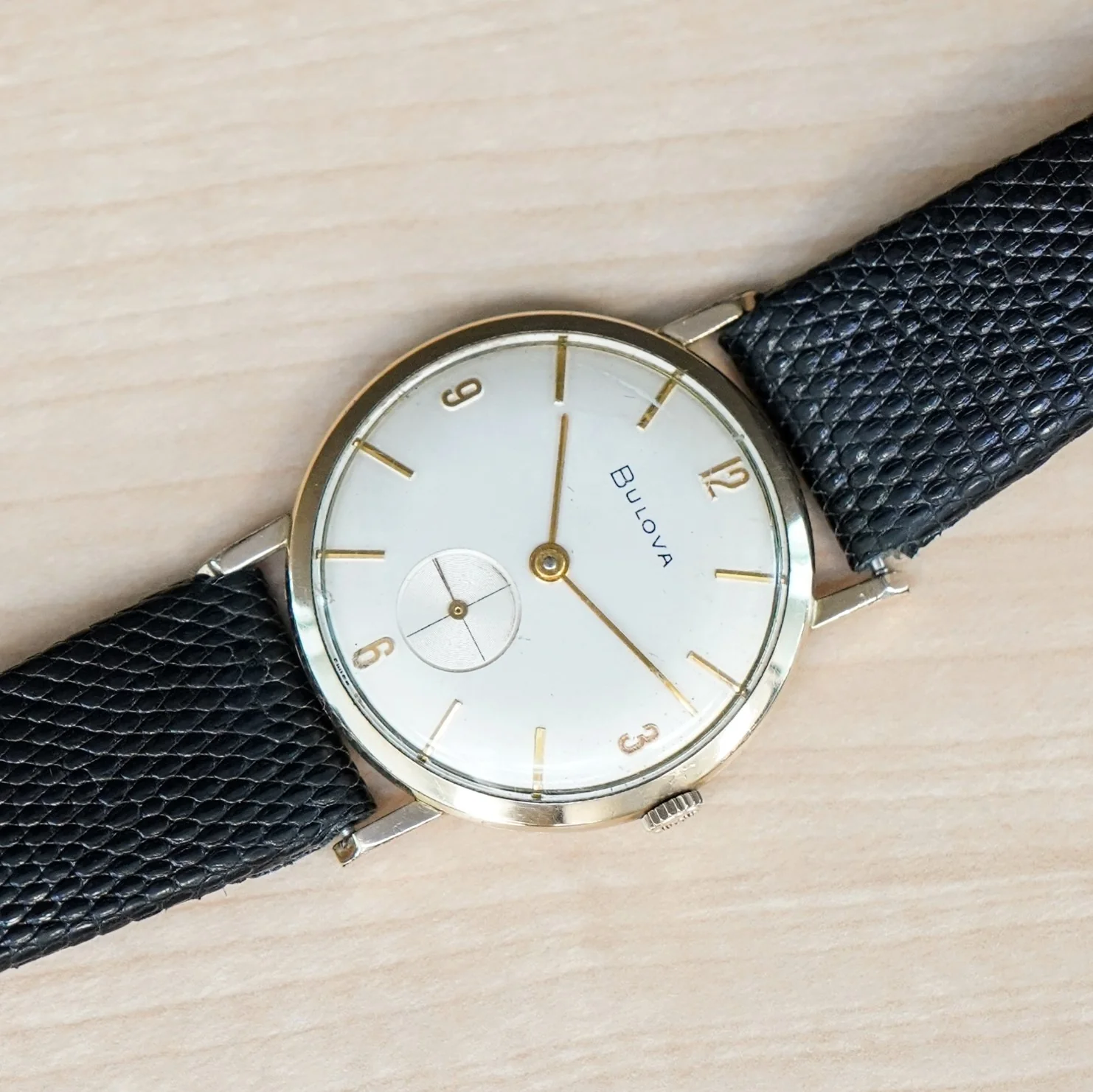 1961 BULOVA Swiss Mechanical Dress Watch – 32mm Super-Thin Round Case Wristwatch - Image 10