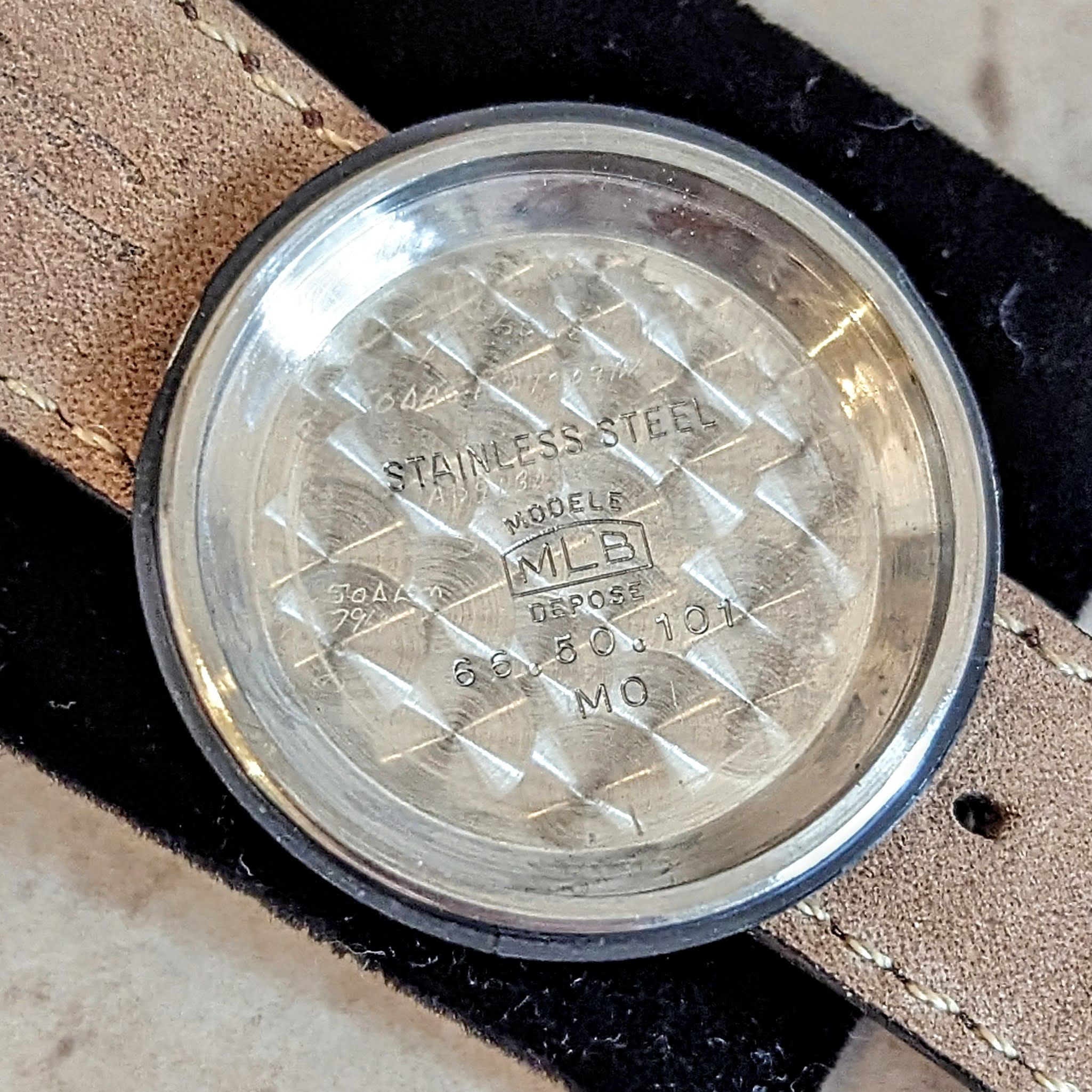 1966 BULOVA Model 511133 "White" Automatic Watch Case Design 17 Jewels Wristwatch - Image 14