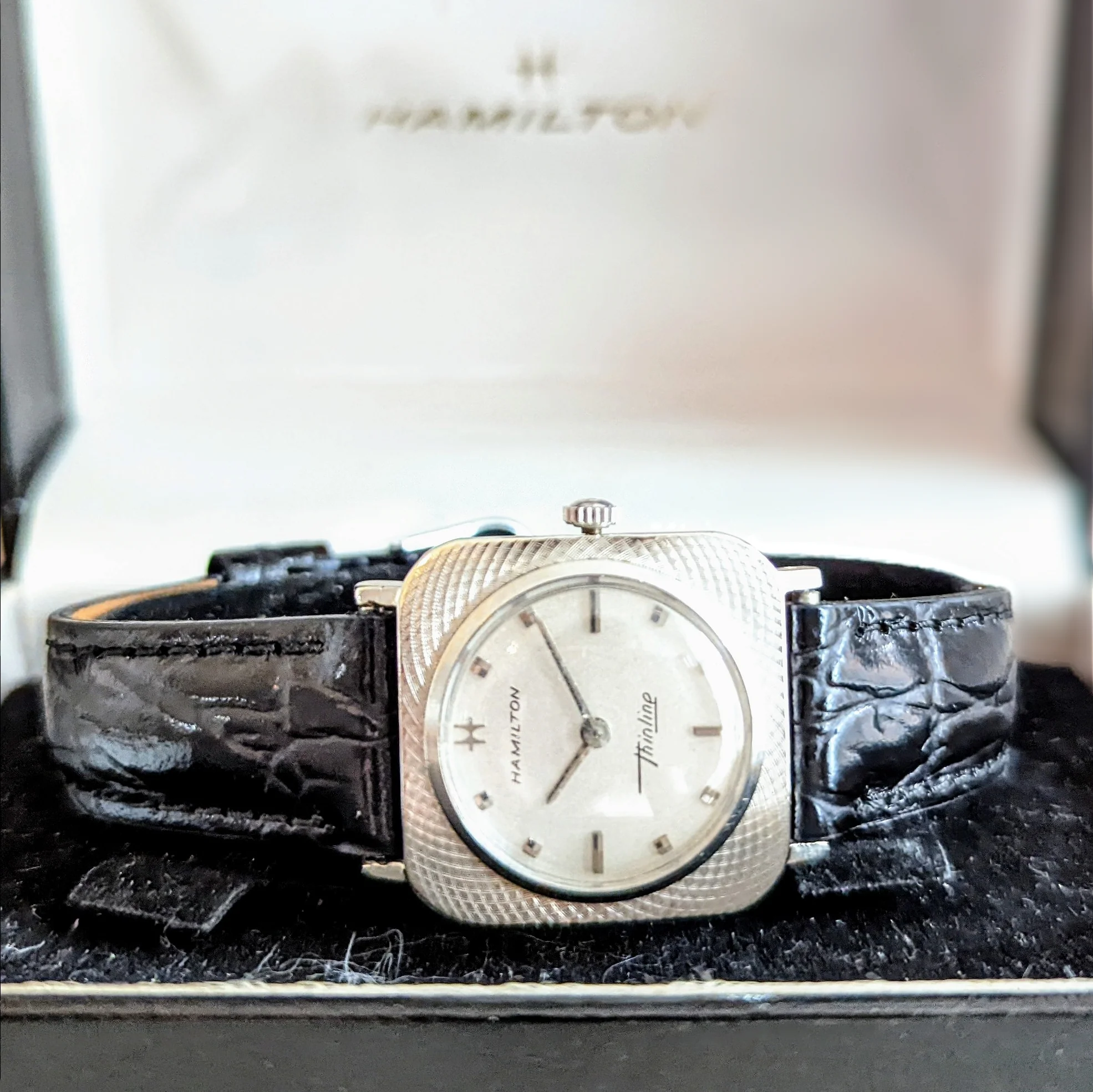 1966 HAMILTON Thinline 2019 Watch 14K GOLD Swiss Made - Image 4
