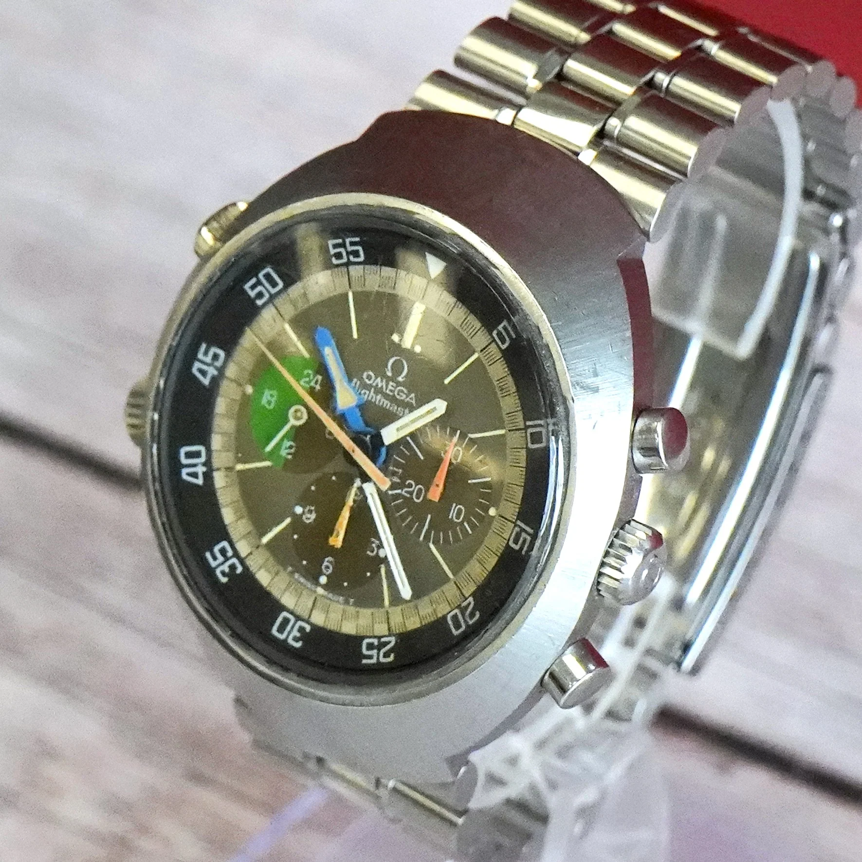 1969 Omega Flightmaster Chronograph Watch 143.013 Cal. 910 17 Jewels  43mm - ALL S.S. Original Bracelet - Image 5