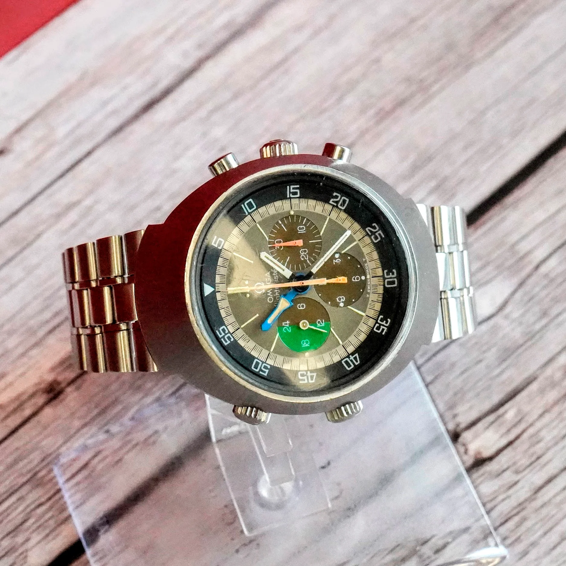 1969 Omega Flightmaster Chronograph Watch 143.013 Cal. 910 17 Jewels  43mm - ALL S.S. Original Bracelet - Image 9