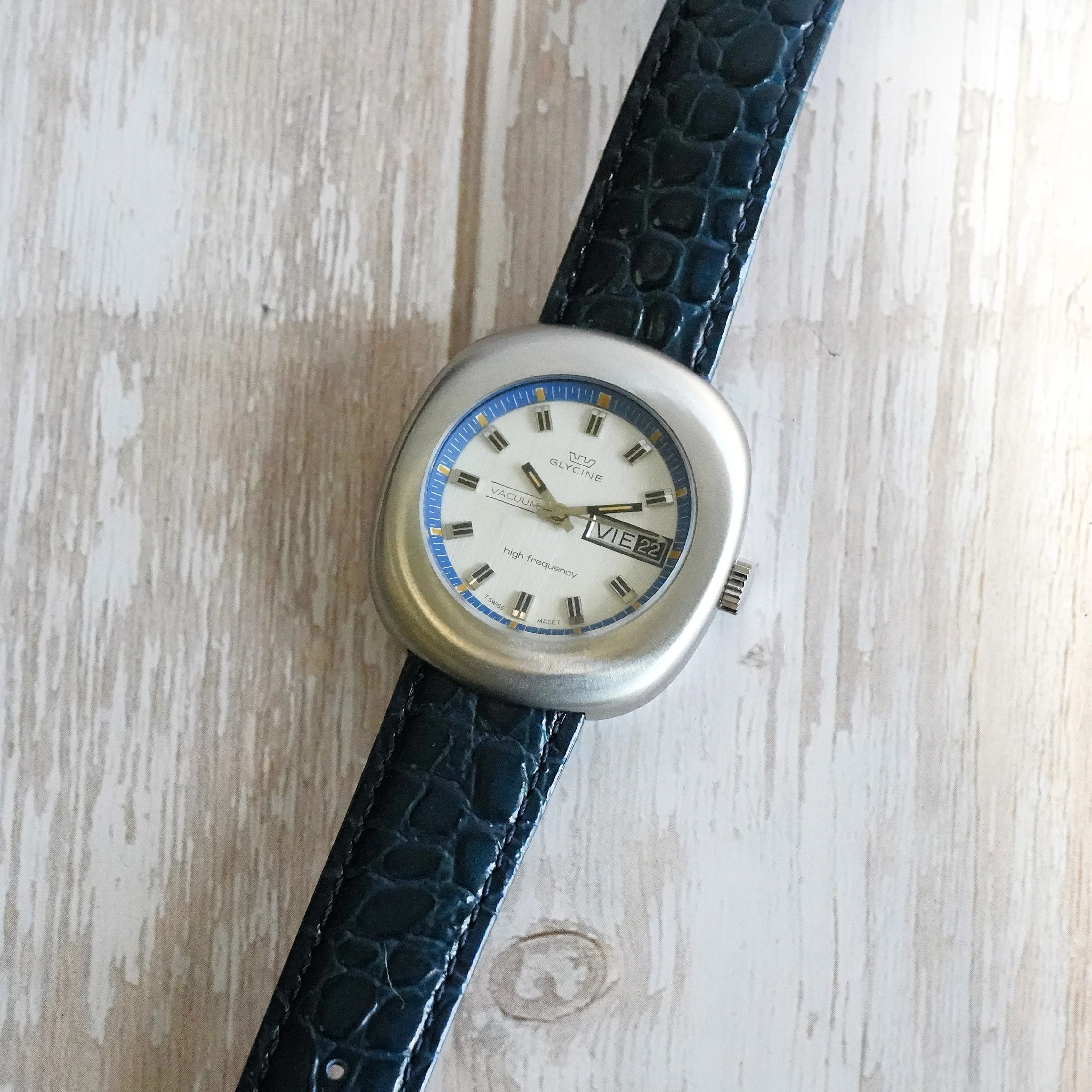 1970s NOS Glycine Vacuum High Frequency Mechanical Watch 343.111 Day/Date 38mm S.S. - Image 7