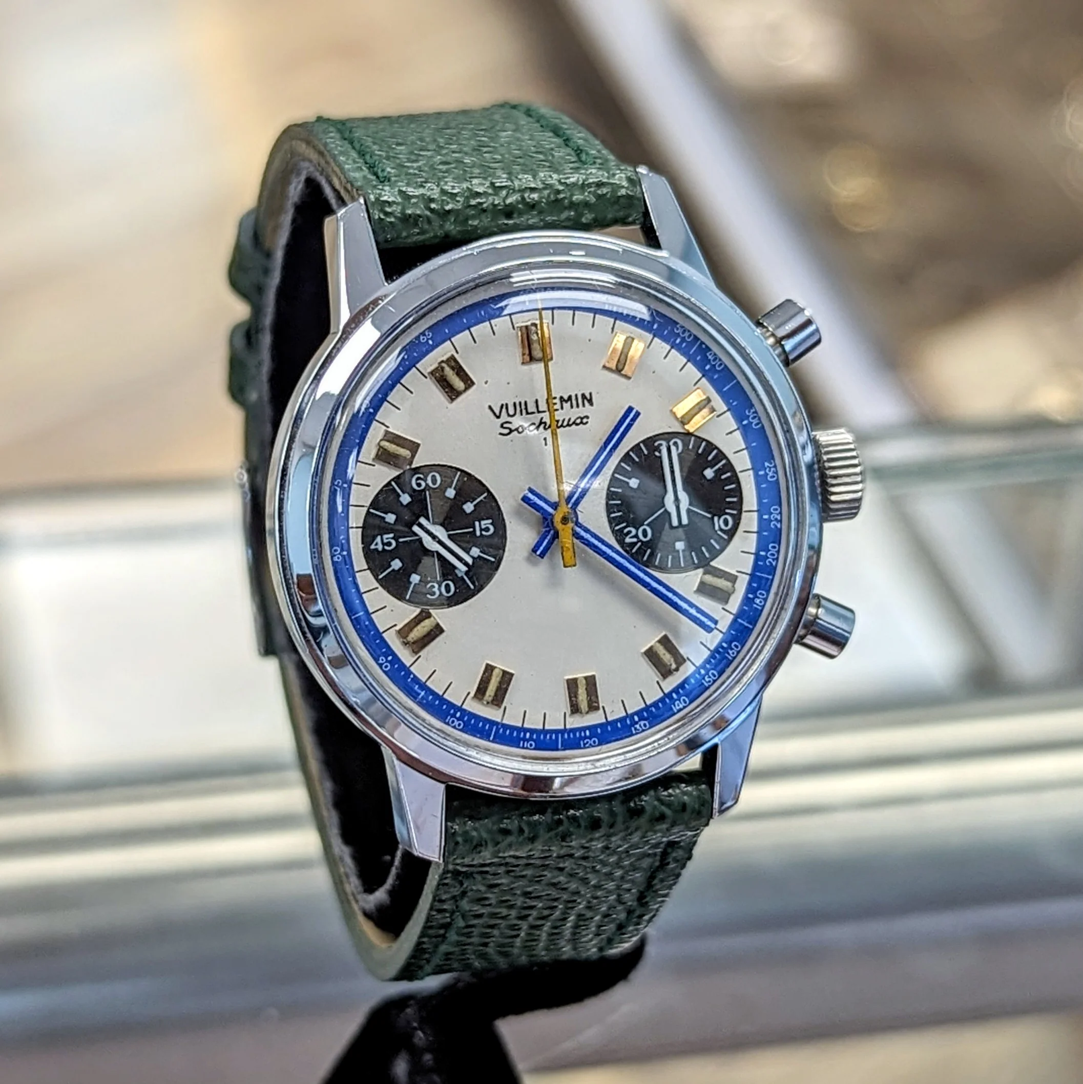 1970s VUILLEMIN Sochaux Chronograph Wristwatch by Croton Watch Co. Valjoux 7733 Panda-Style Dial - Image 6