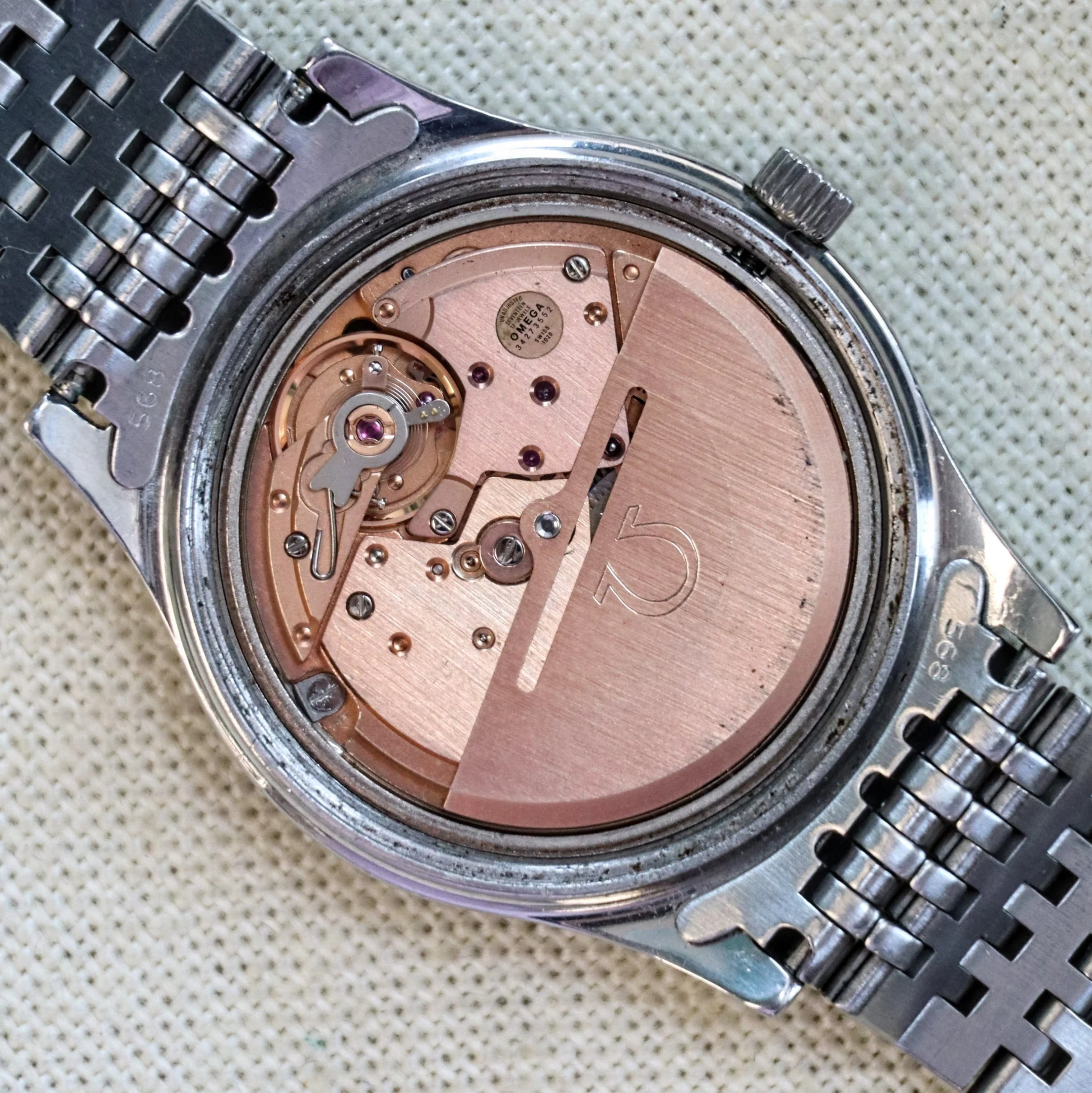 1972 OMEGA Automatic Watch Day/Date Blue Textured Dial Wristwatch Ref. 1660120 ALL S.S. Original Bracelet - Image 17