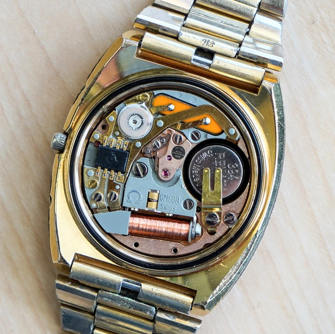 1972 OMEGA Megaquartz 32 KHz Watch 196.0030 Cal. 1310 Day/Date Wristwatch - Original Omega Bracelet - Image 10
