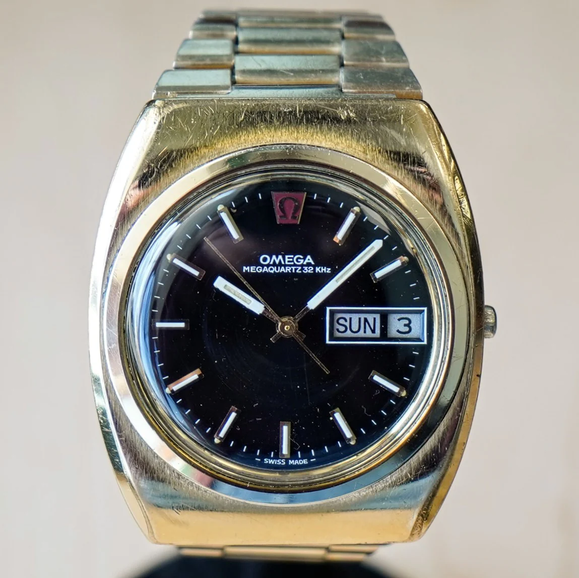1972 OMEGA Megaquartz 32 KHz Watch 196.0030 Cal. 1310 Day/Date Wristwatch - Original Omega Bracelet - Image 5