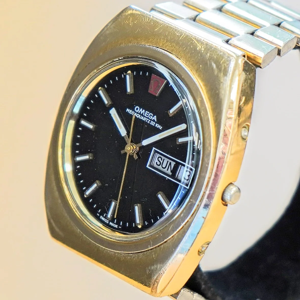 1972 OMEGA Megaquartz 32 KHz Watch 196.0030 Cal. 1310 Day/Date Wristwatch - Original Omega Bracelet - Image 6