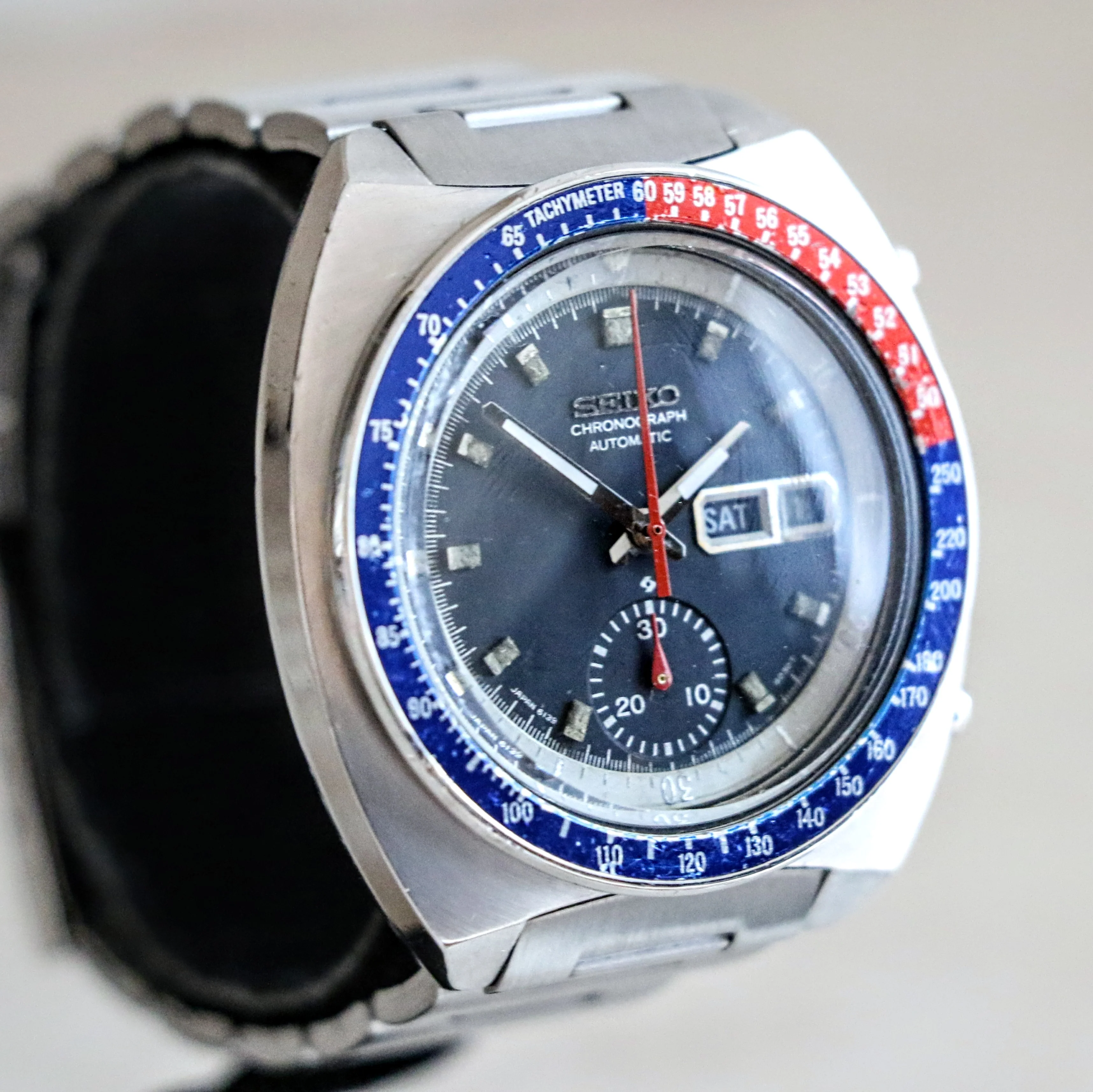 1975 SEIKO Pogue Chronograph Automatic Watch Ref. 6139-6002 Black Dial Vintage Wristwatch - Image 4