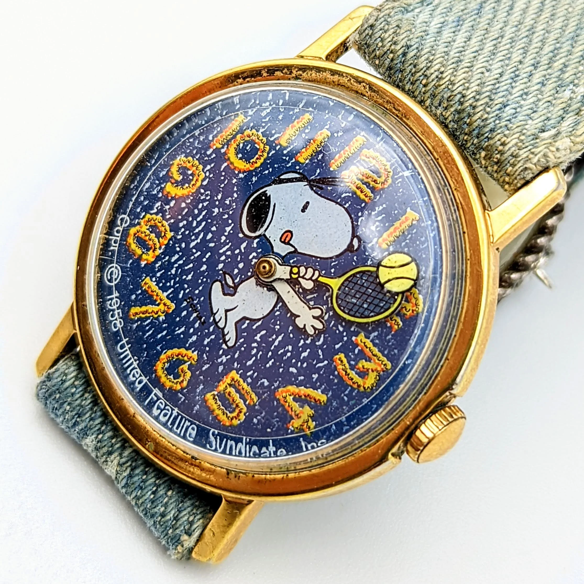 1976 Snoopy Watch Mystery Dial Vintage Manual Wristwatch - Image 9