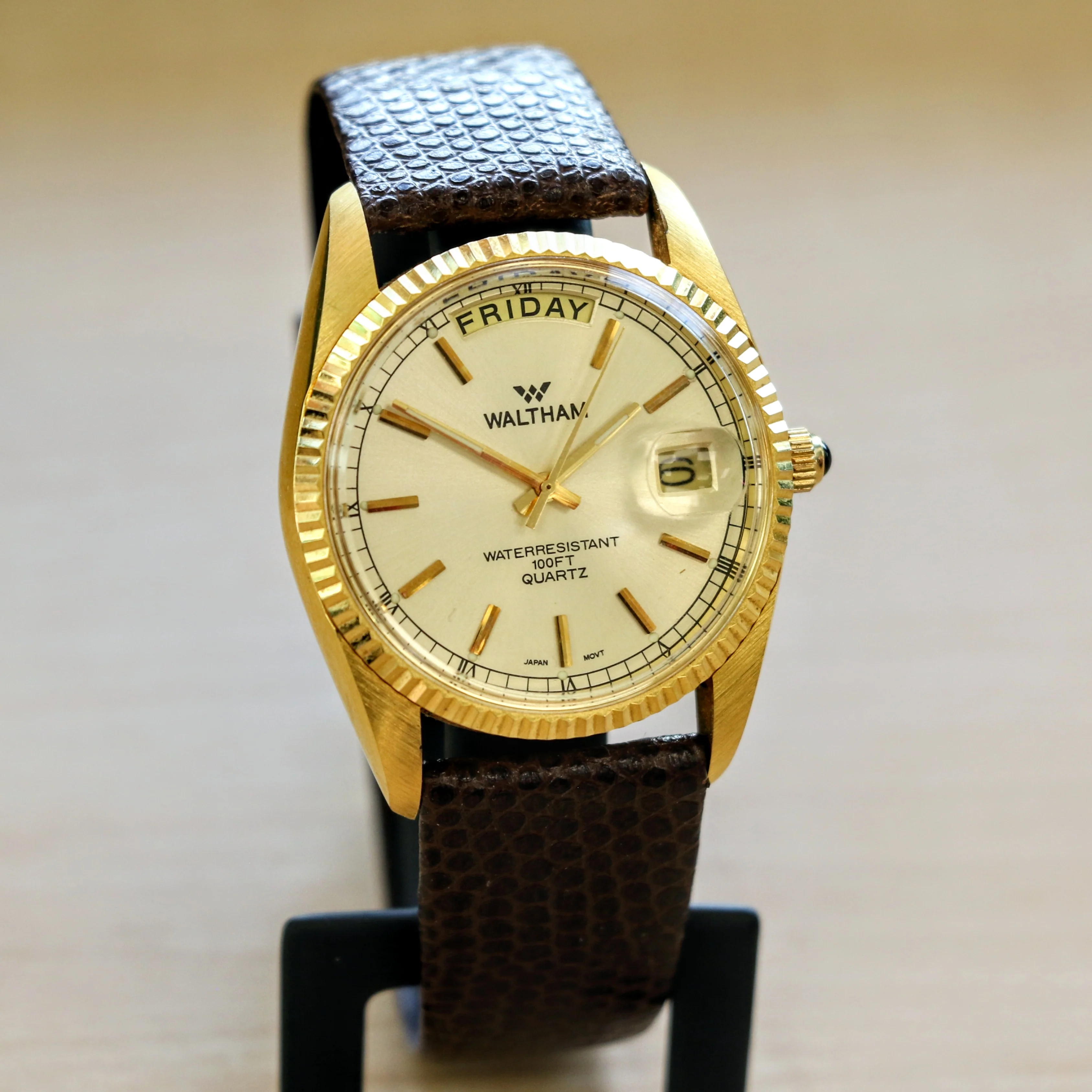1980s WALTHAM Presidential Watch 34mm Quartz Day/Date Wristwatch - Image 3