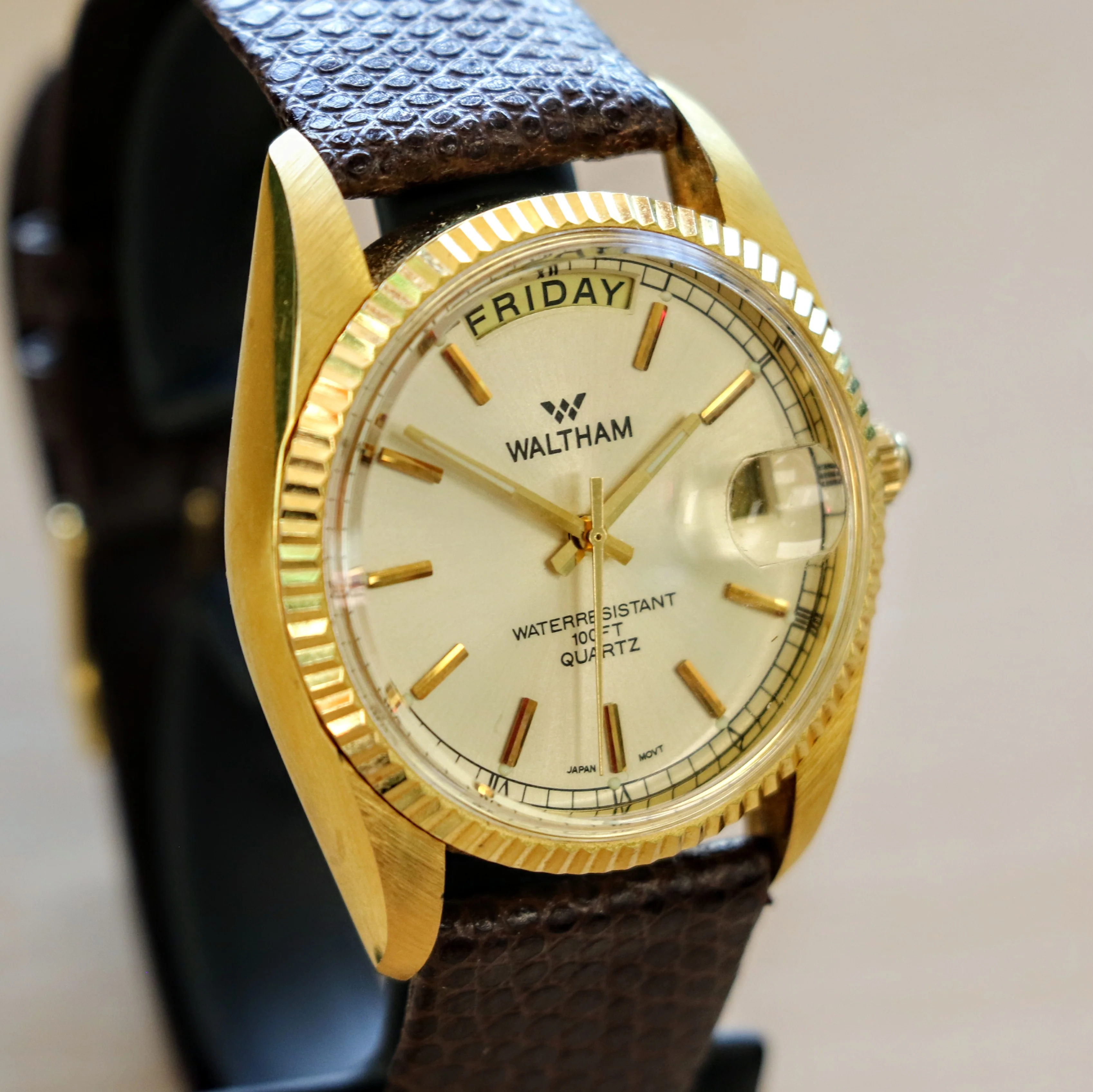 1980s WALTHAM Presidential Watch 34mm Quartz Day/Date Wristwatch - Image 4