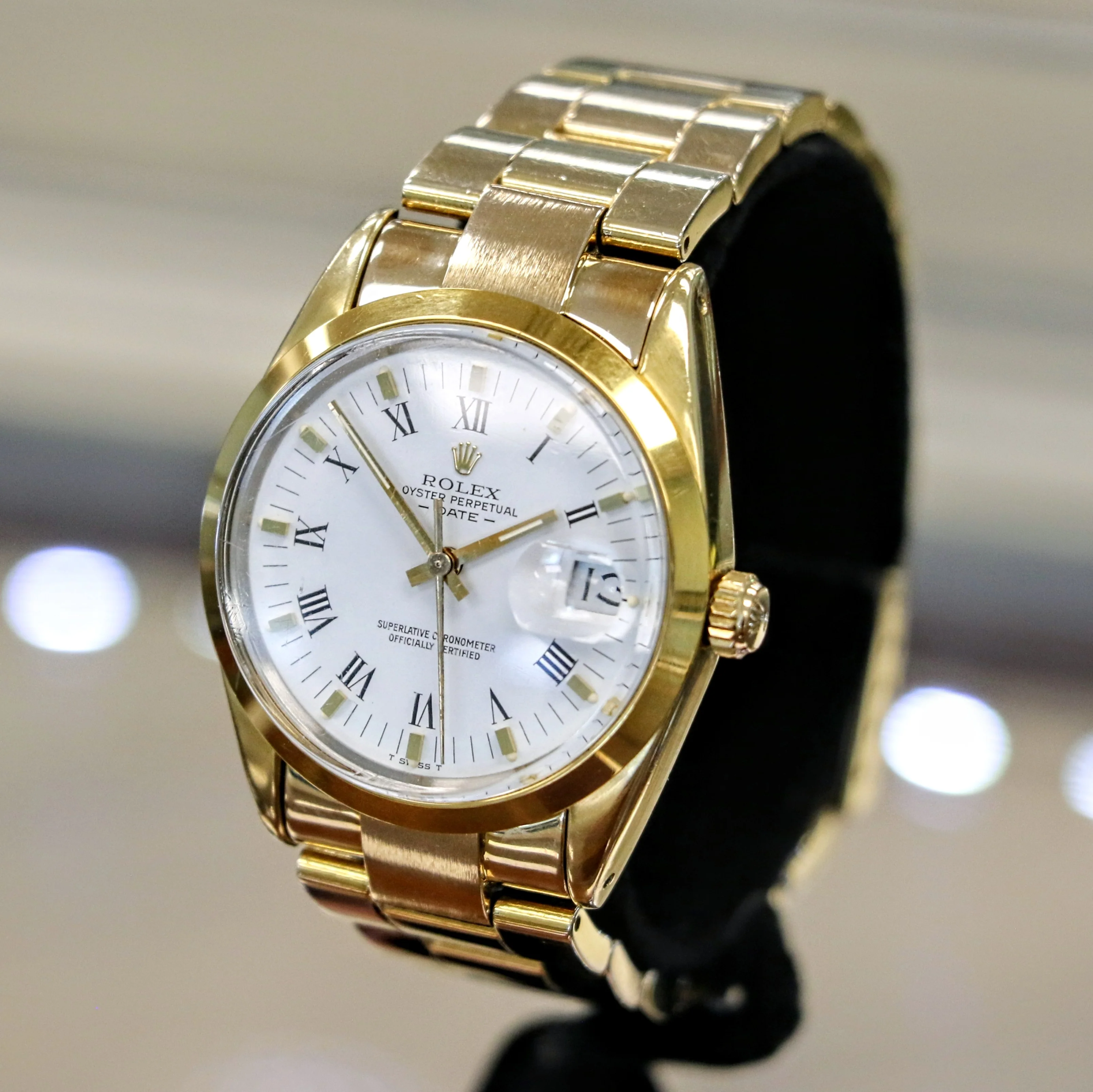 1985 ROLEX Oyster Perpetual Date 34mm Wristwatch Ref. 15505 Cal. 3035 27 Jewels Roman Numerals Dial Vintage Watch - Image 4