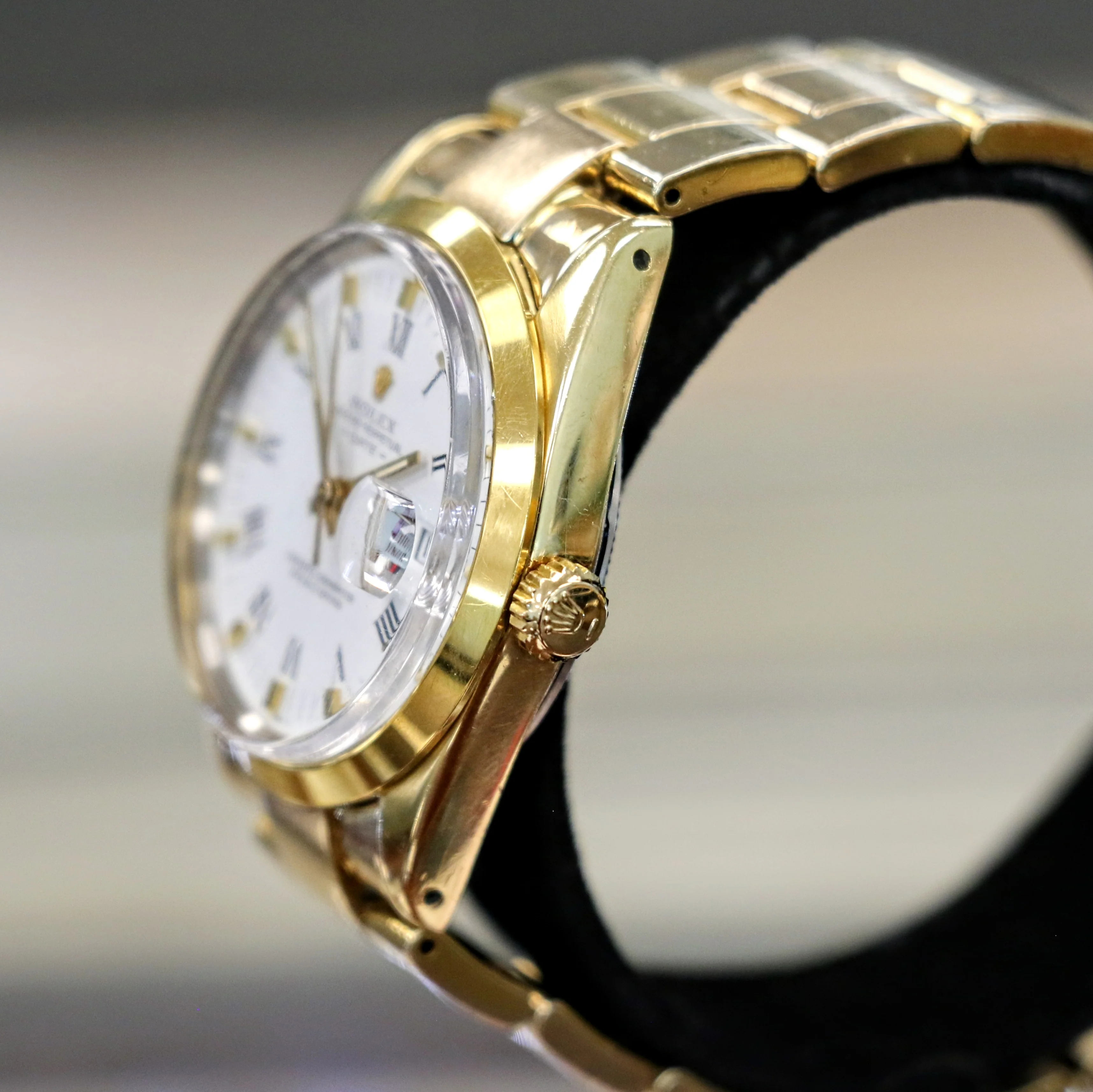 1985 ROLEX Oyster Perpetual Date 34mm Wristwatch Ref. 15505 Cal. 3035 27 Jewels Roman Numerals Dial Vintage Watch - Image 6