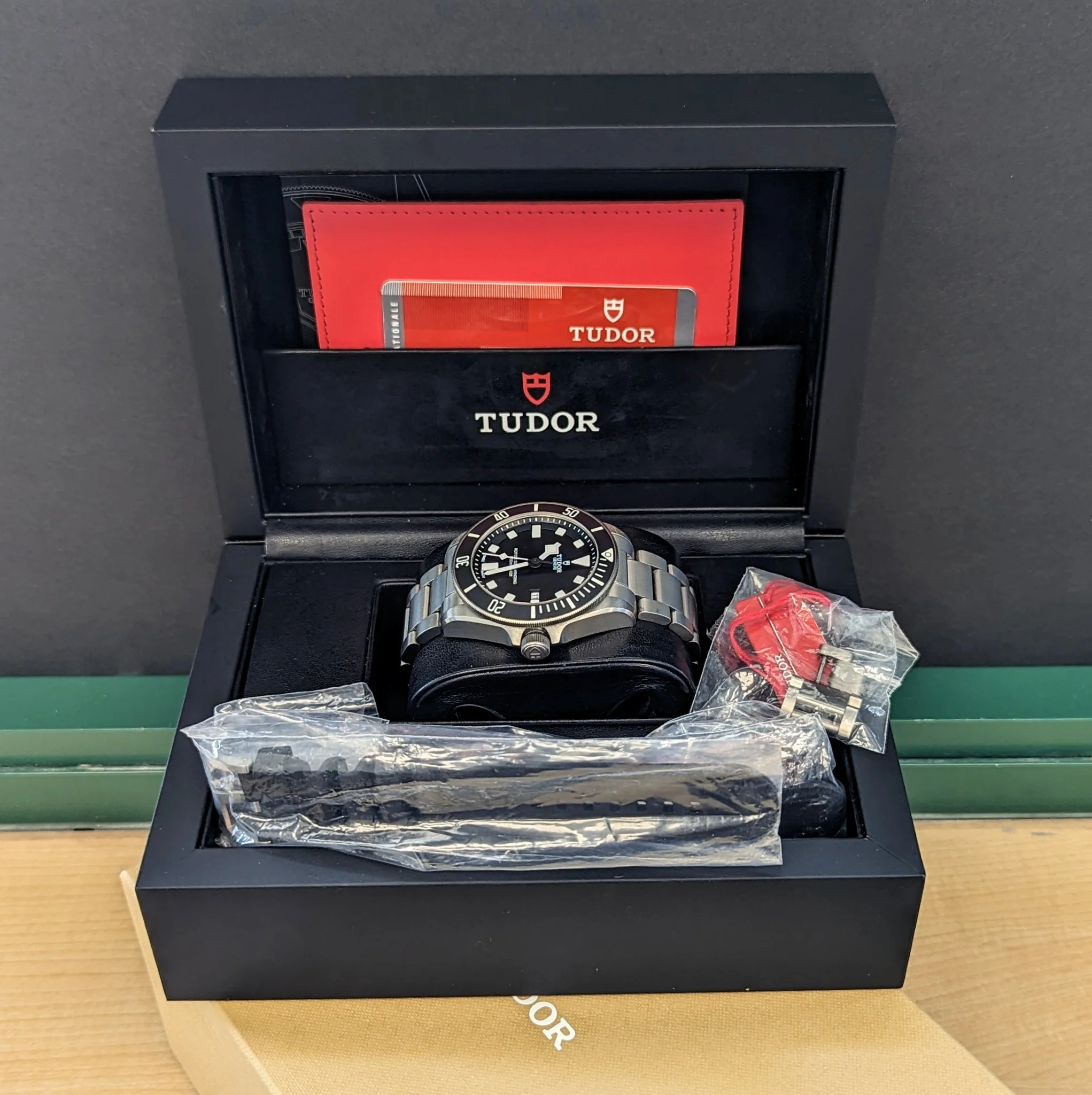 2014 Tudor Pelagos Automatic Watch 42mm Black Dial 25500TN Titanium - Full Set - Image 24