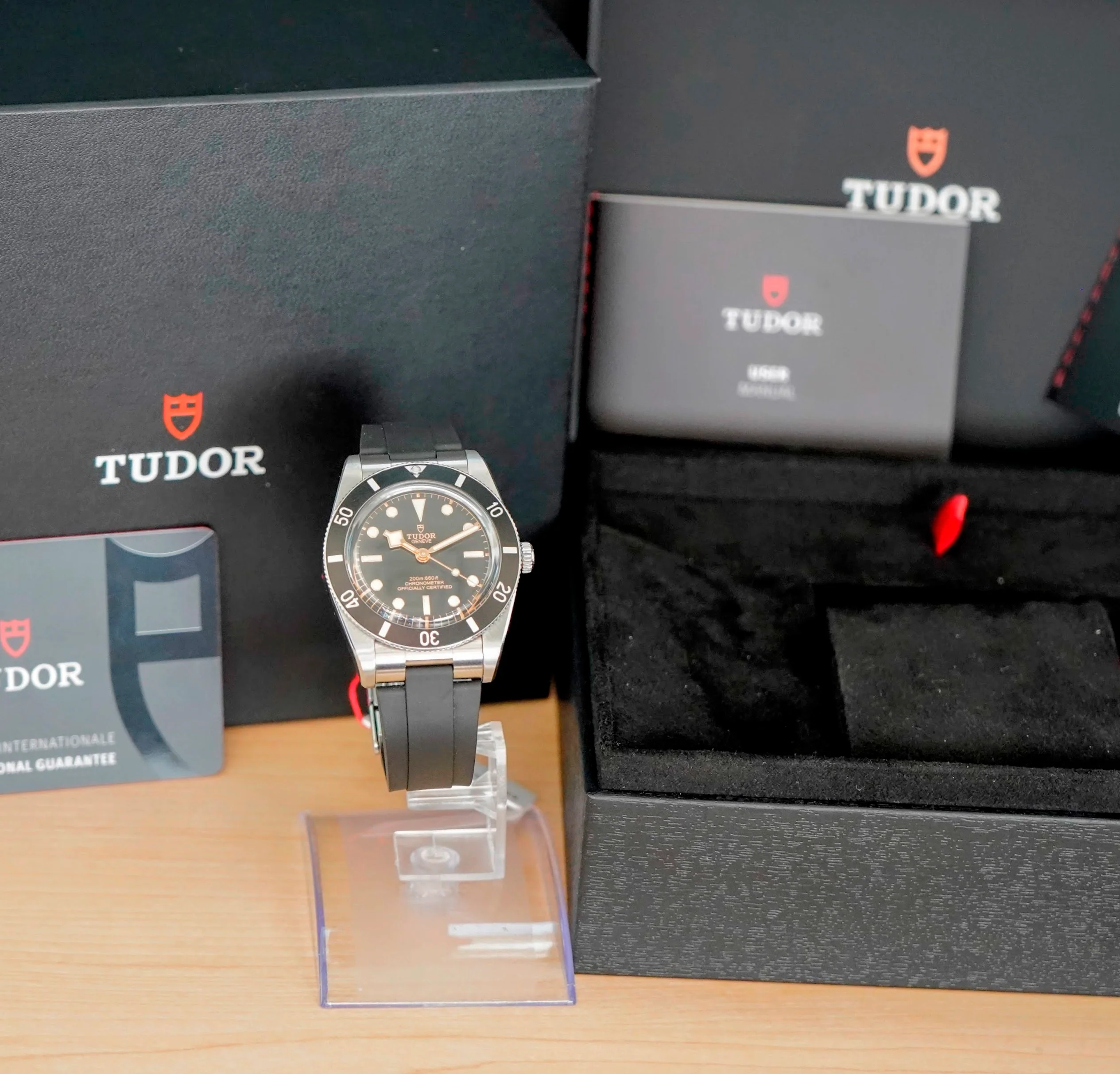 2025 Tudor Black Bay 54 Watch M79000N 37mm Rubber Strap - ALL Original - Box & Papers - Image 7