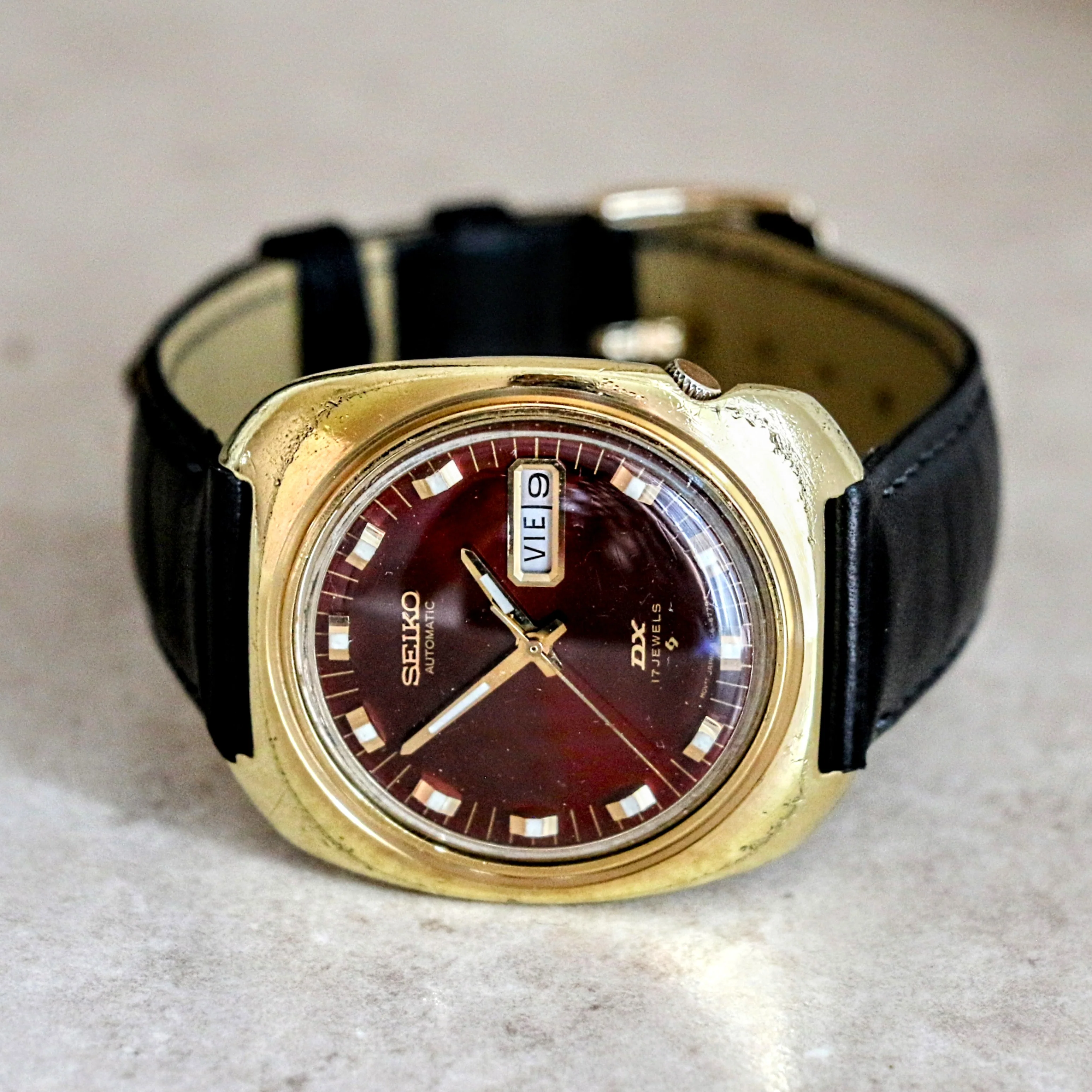 971 SEIKO DX Automatic Watch Day/Date Indicator Cal. 6106C 17Jewels Wristwatch - Image 11