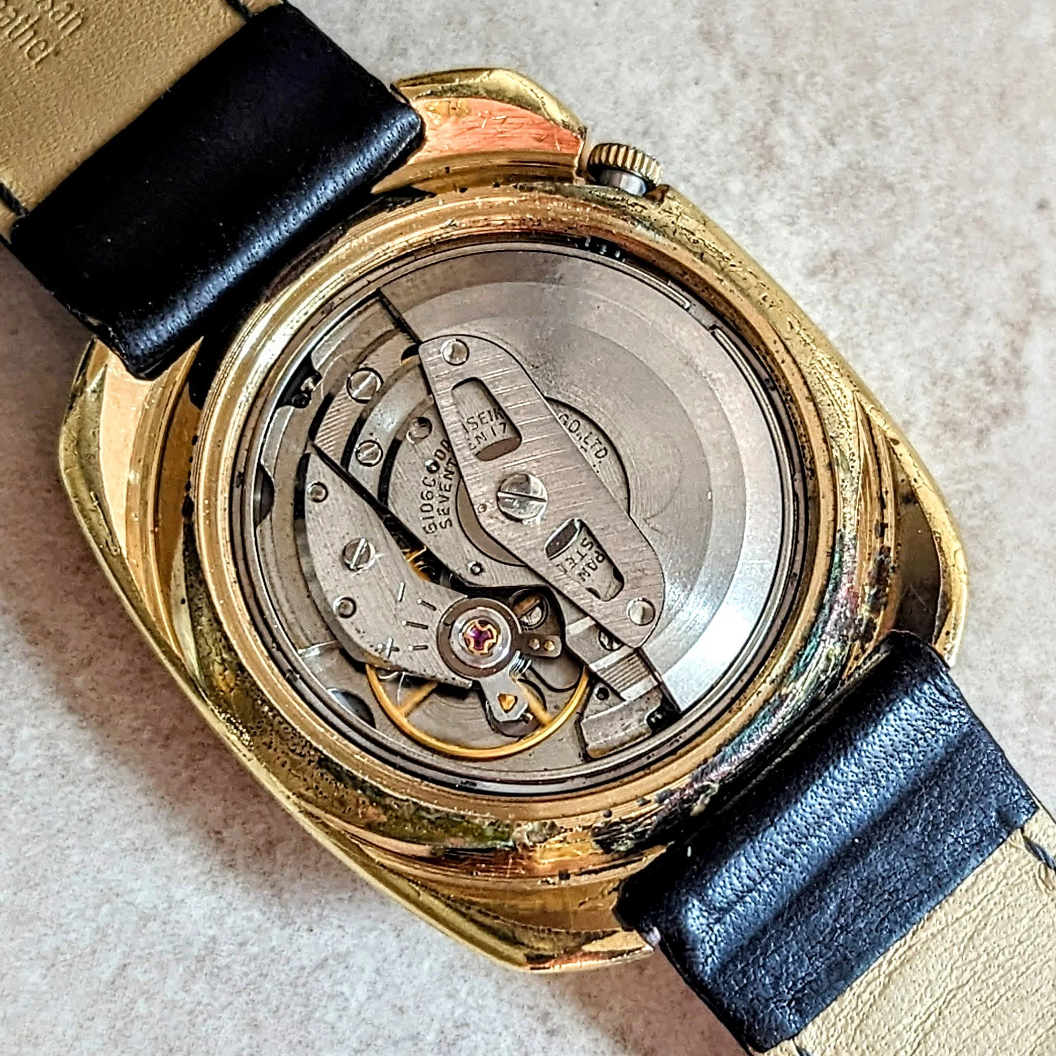 971 SEIKO DX Automatic Watch Day/Date Indicator Cal. 6106C 17Jewels Wristwatch - Image 14