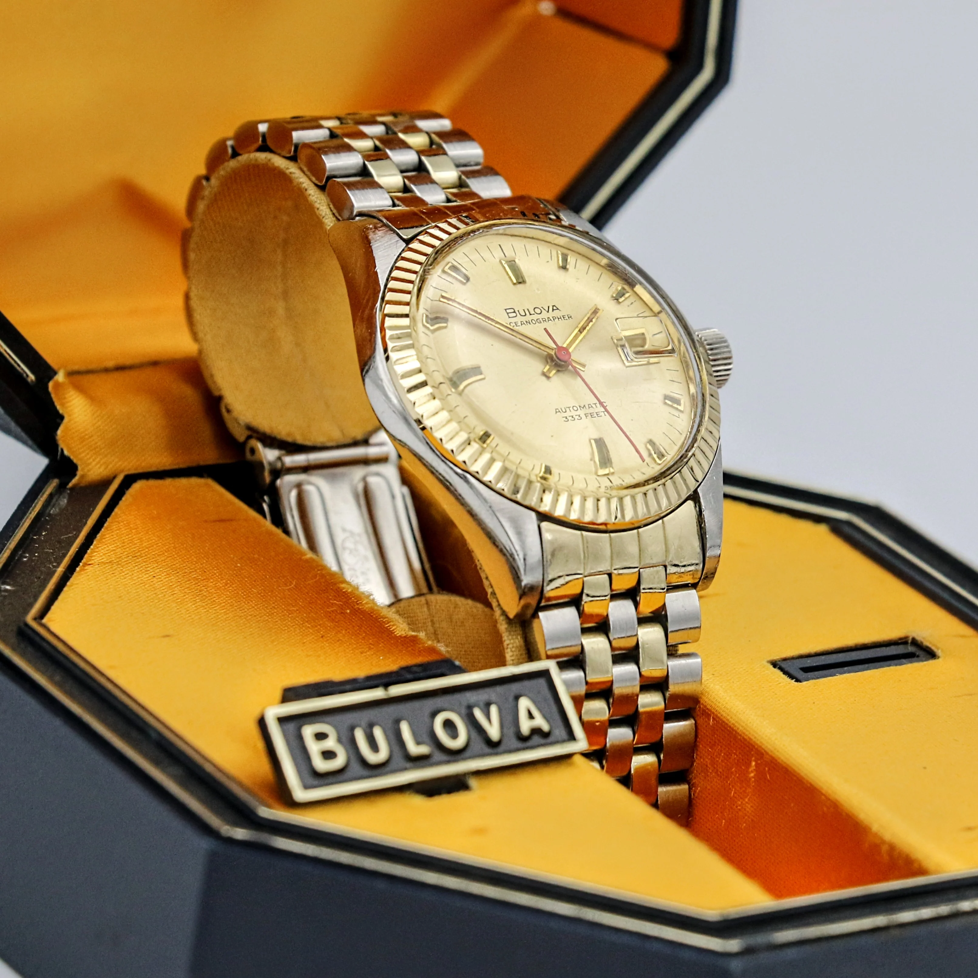 BULOVA 1970 Oceanographer "D" Automatic Watch 333 Feet 10K GOLD Bezel Wristwatch - Image 7