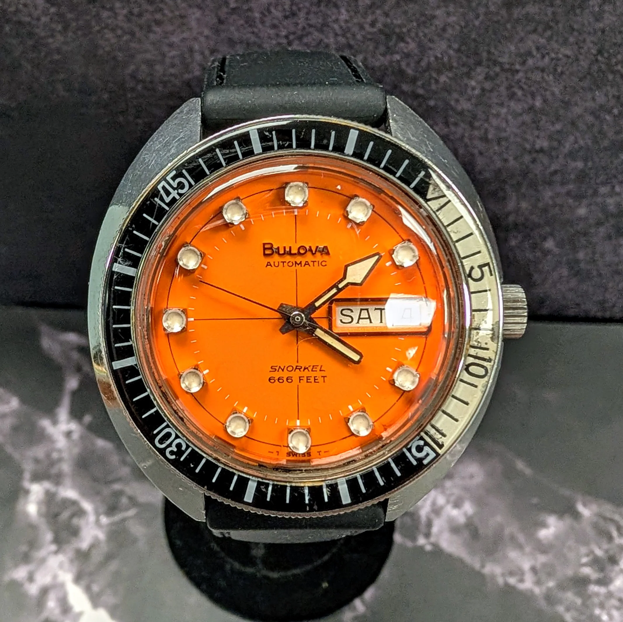 Bulova 1971 Oceanographer "V" Snorkel Watch "Devil Diver" Watch 666 Feet Automatic Wristwatch - Image 4