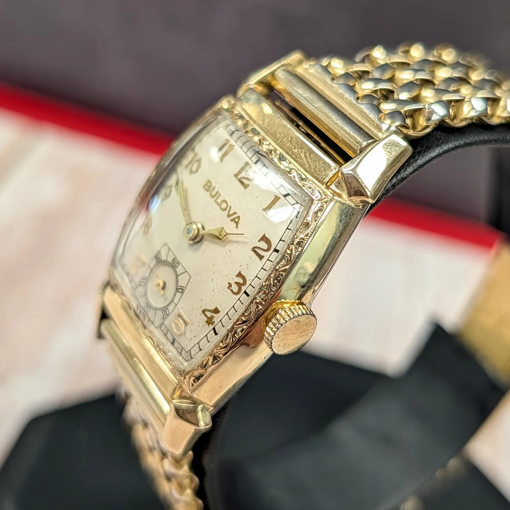 Vintage Bulova Cadet "D" Dress Watch 15 Jewels Cal. 10BC Tonneau Case Wristwatch - Image 5