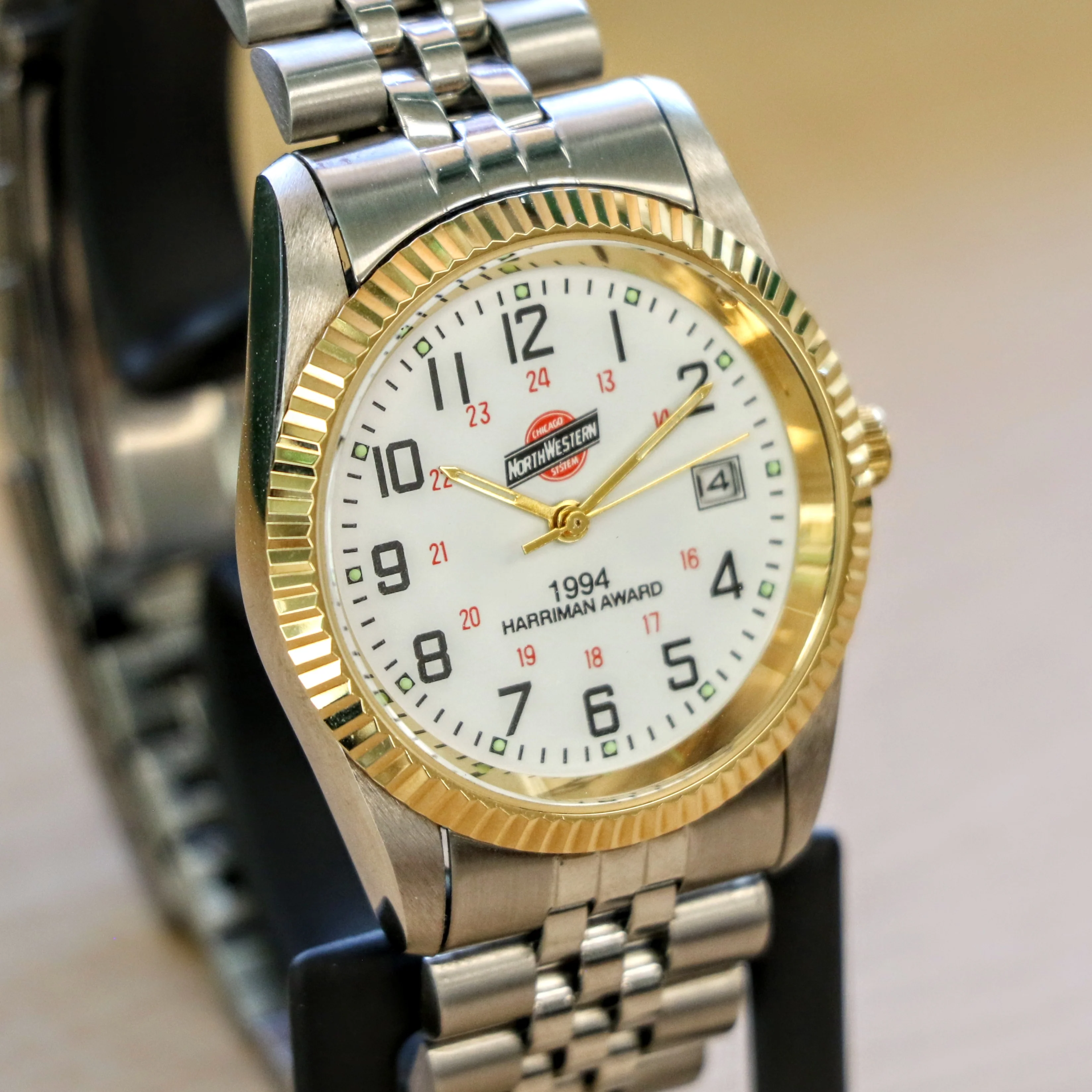Chicago North Western Railroad System 1994 Harriman Award Watch - SEIKO EPSON VP32 Quartz Movement - Image 2