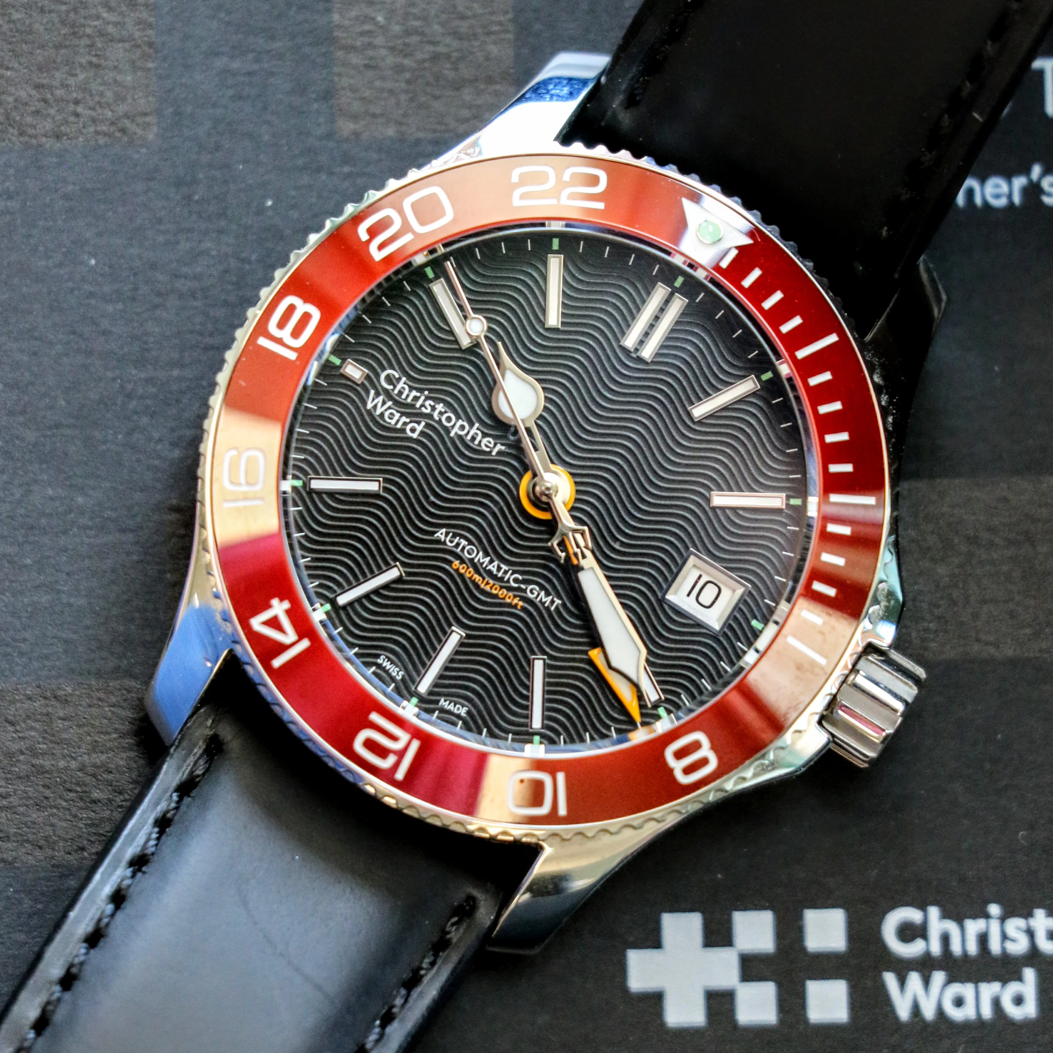 Christopher Ward C60 Trident PRO 600 GMT Diver Watch C6038AGM2 - ALL Original, Double Box & Papers - Image 10