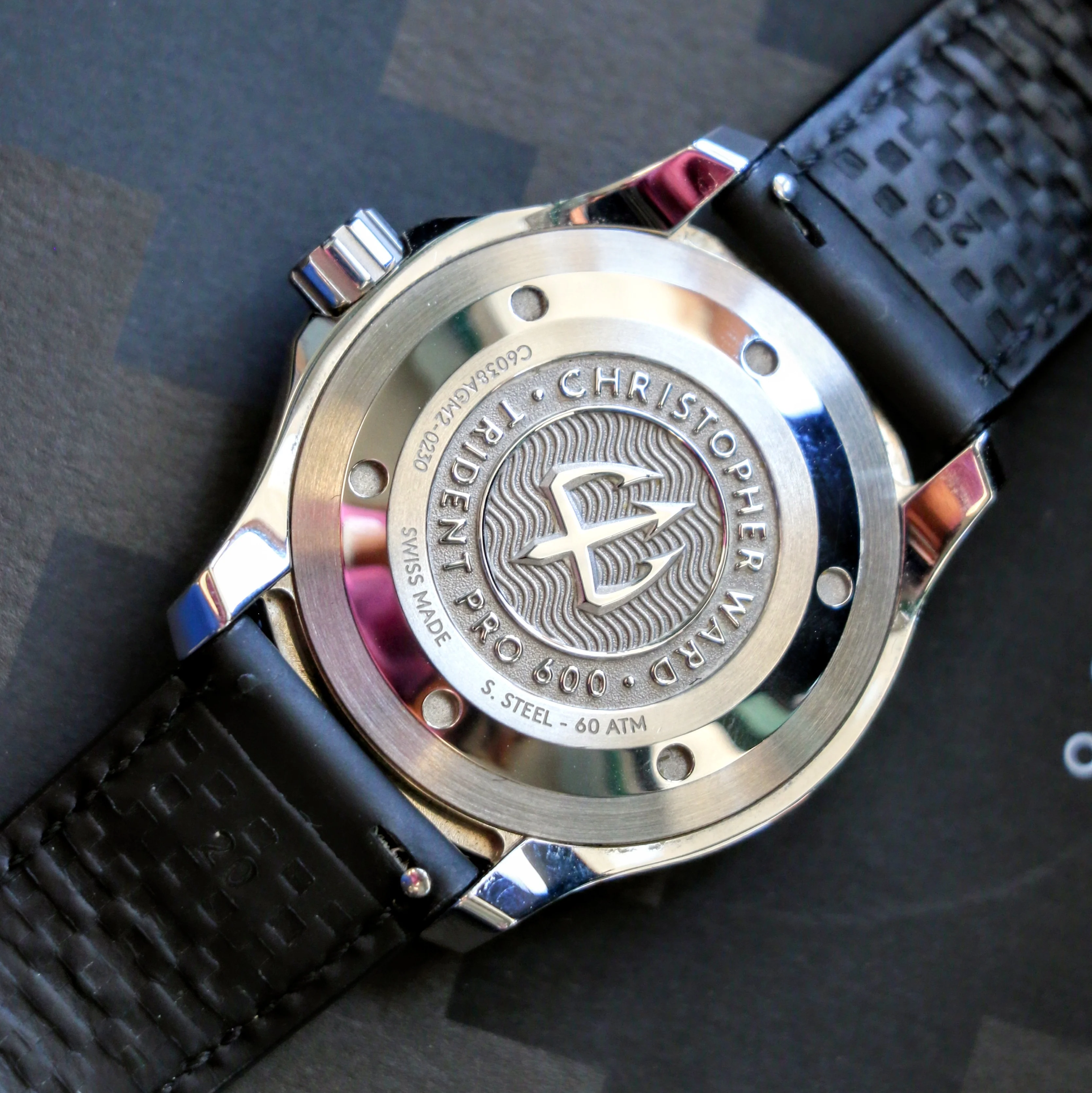 Christopher Ward C60 Trident PRO 600 GMT Diver Watch C6038AGM2 - ALL Original, Double Box & Papers - Image 11