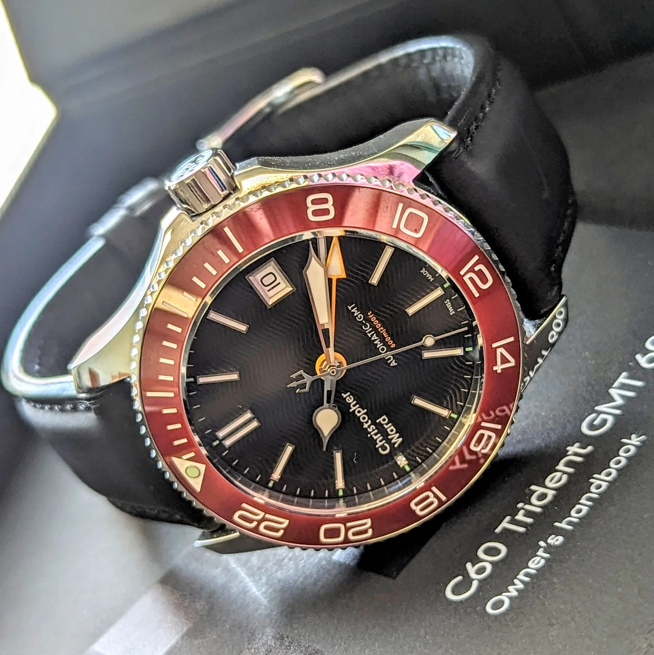 Christopher Ward C60 Trident PRO 600 GMT Diver Watch C6038AGM2 - ALL Original, Double Box & Papers - Image 14